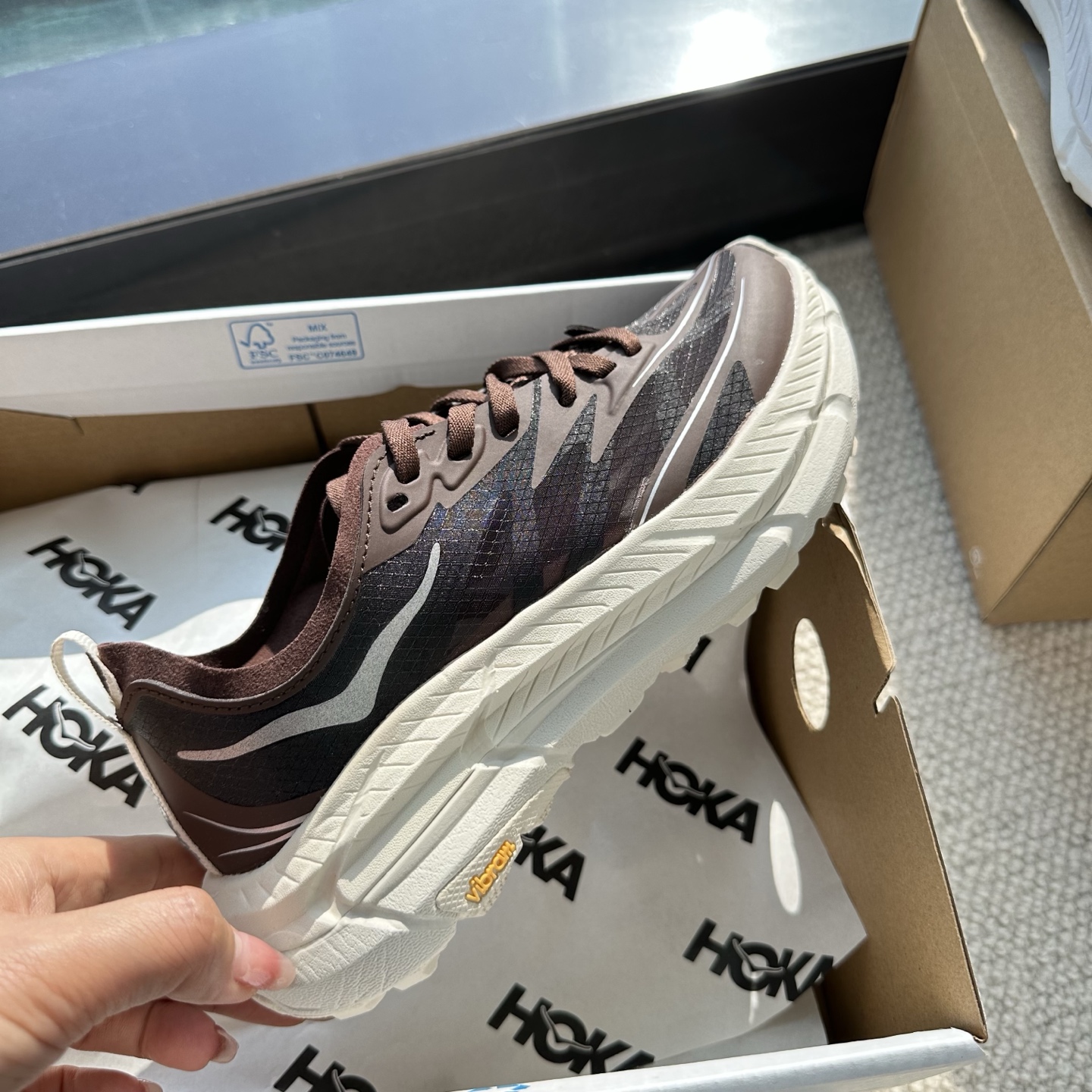 $388對。👟【HOKA 專業戶外跑鞋｜Vibram大底】✨頂級配置｜行山跑步必備✨
