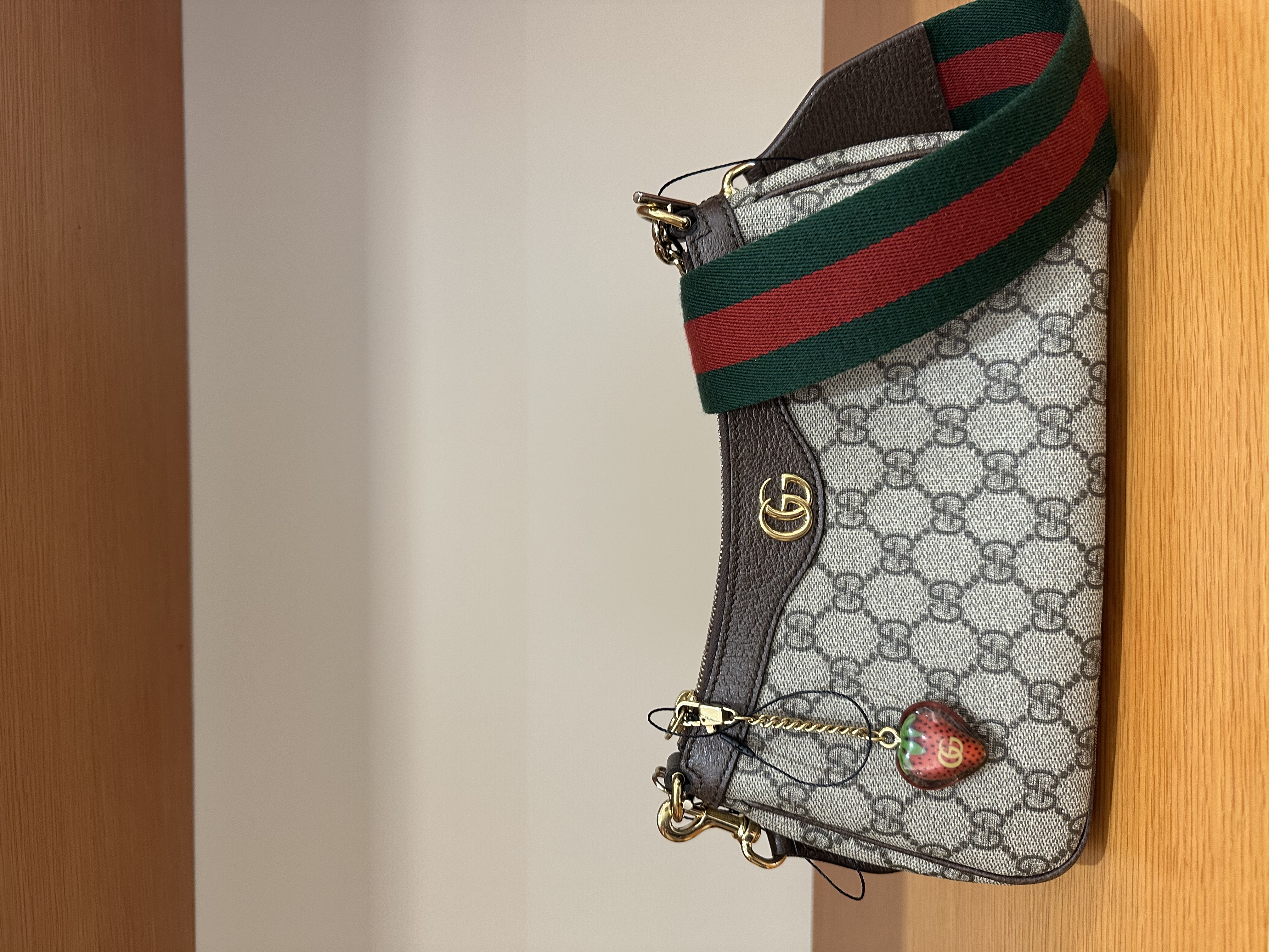 直播貨品 |  [1個-$100 2個-$300］HH32