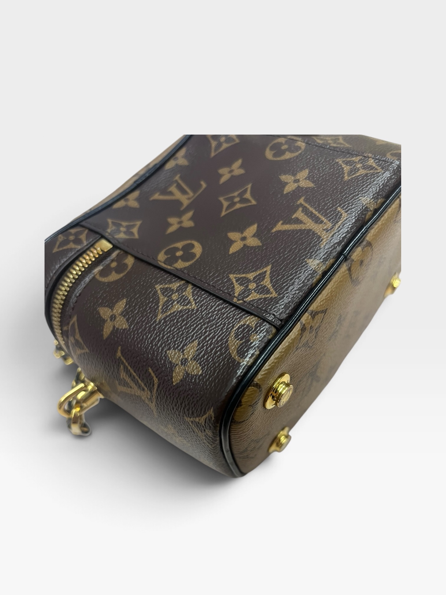 Pre-Owned Louis Vuitton Monogram Reverse Vanity /Product Code: 102304