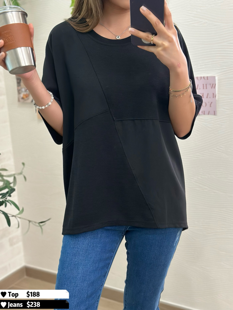  賺口碑靚料｜高質壓紋上衣