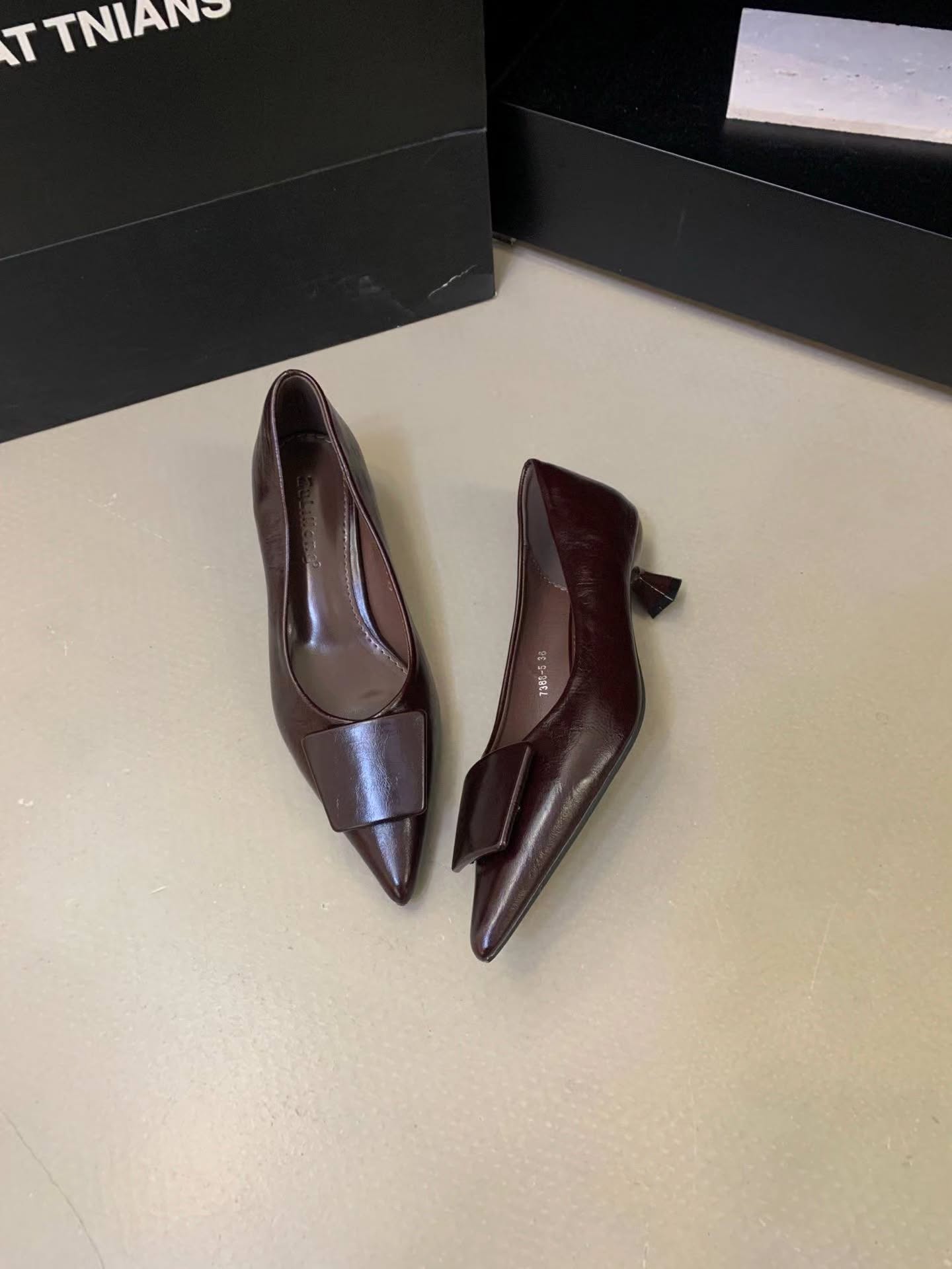 7388-5 法式气质尖头高跟鞋🇨🇳