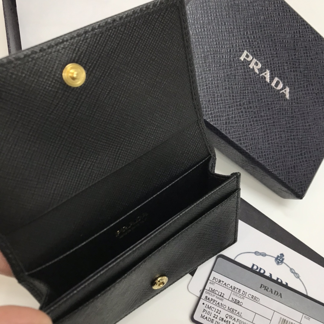 Prada Saffiano Card Holder 黑色金色飾面的金屬卡片套1Mc122Qwaf0002