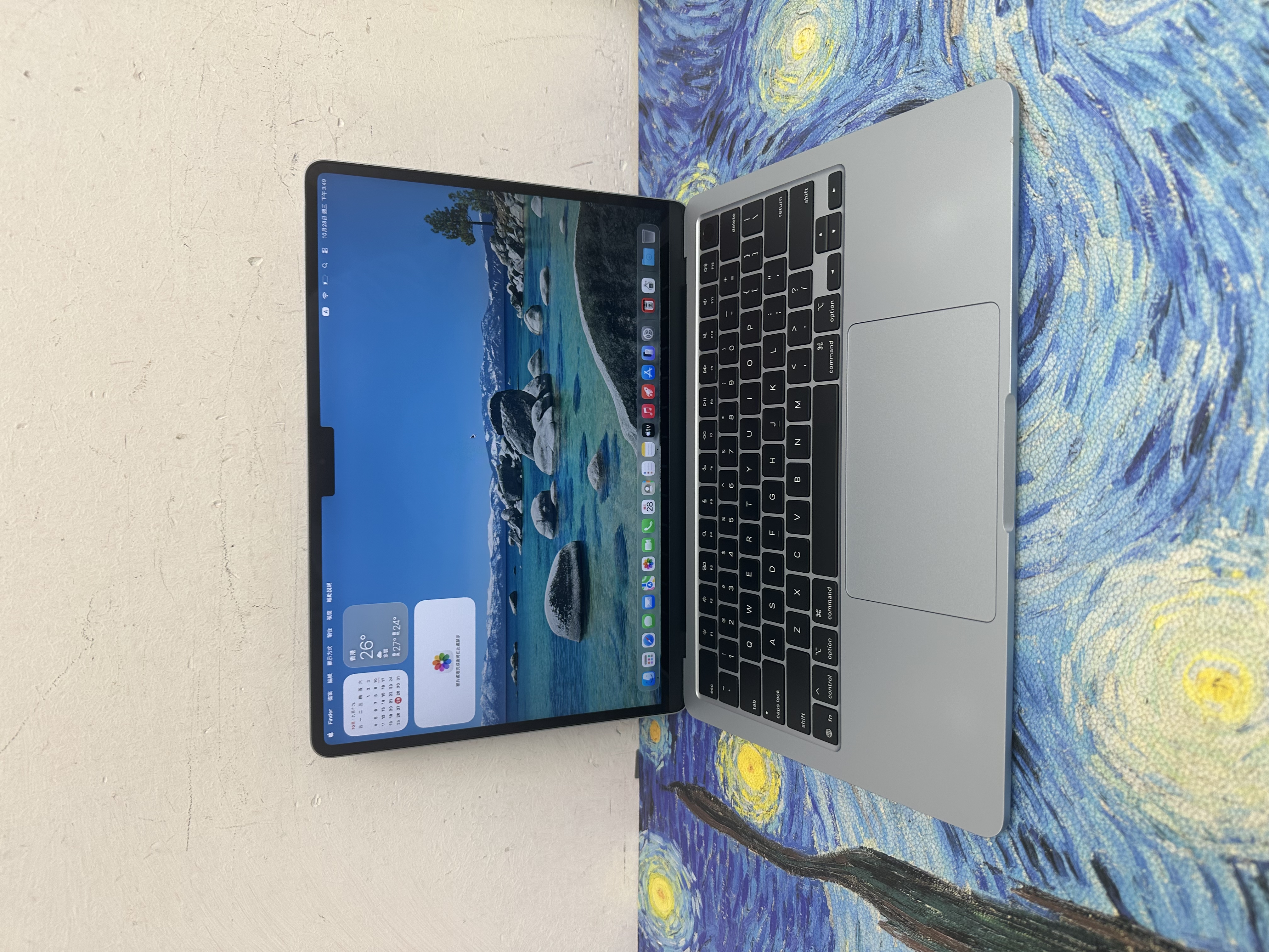 #6272 APPLE  MacBook Air M4 2025 M4 CPU/ 16GB Ram/256GB SSD/8核心GPU/Liquid Retina Mon/13吋/天藍色/Gaming Laptop / Notebook / 超強續航能力/文書機 / 畫圖 / 剪片 / Movie / Netflix 