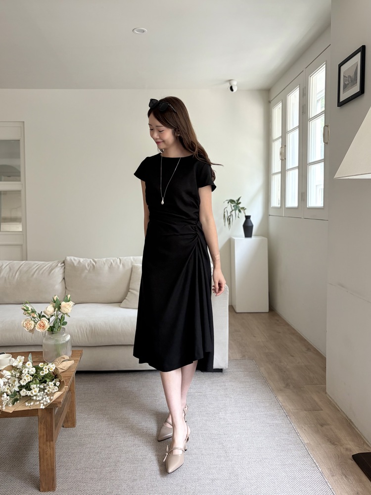 Belle Ruched Dress (Black)
