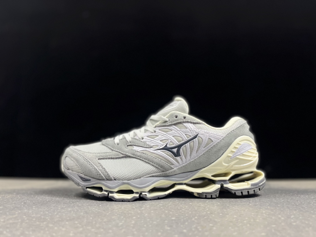Mizuno Wave Prophecy LS 