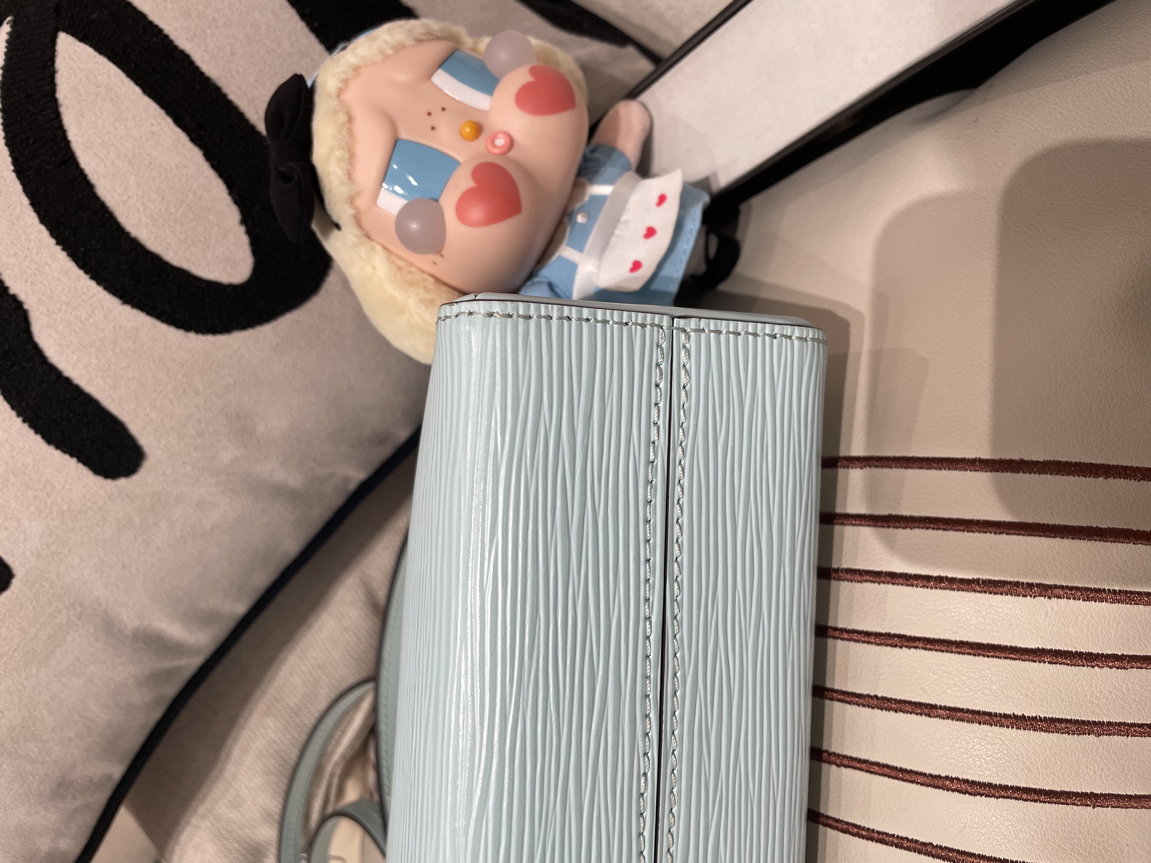 LV GRENELLE M55981 781715 epi 100%Authentic,98%new ✅塵袋 ✅box