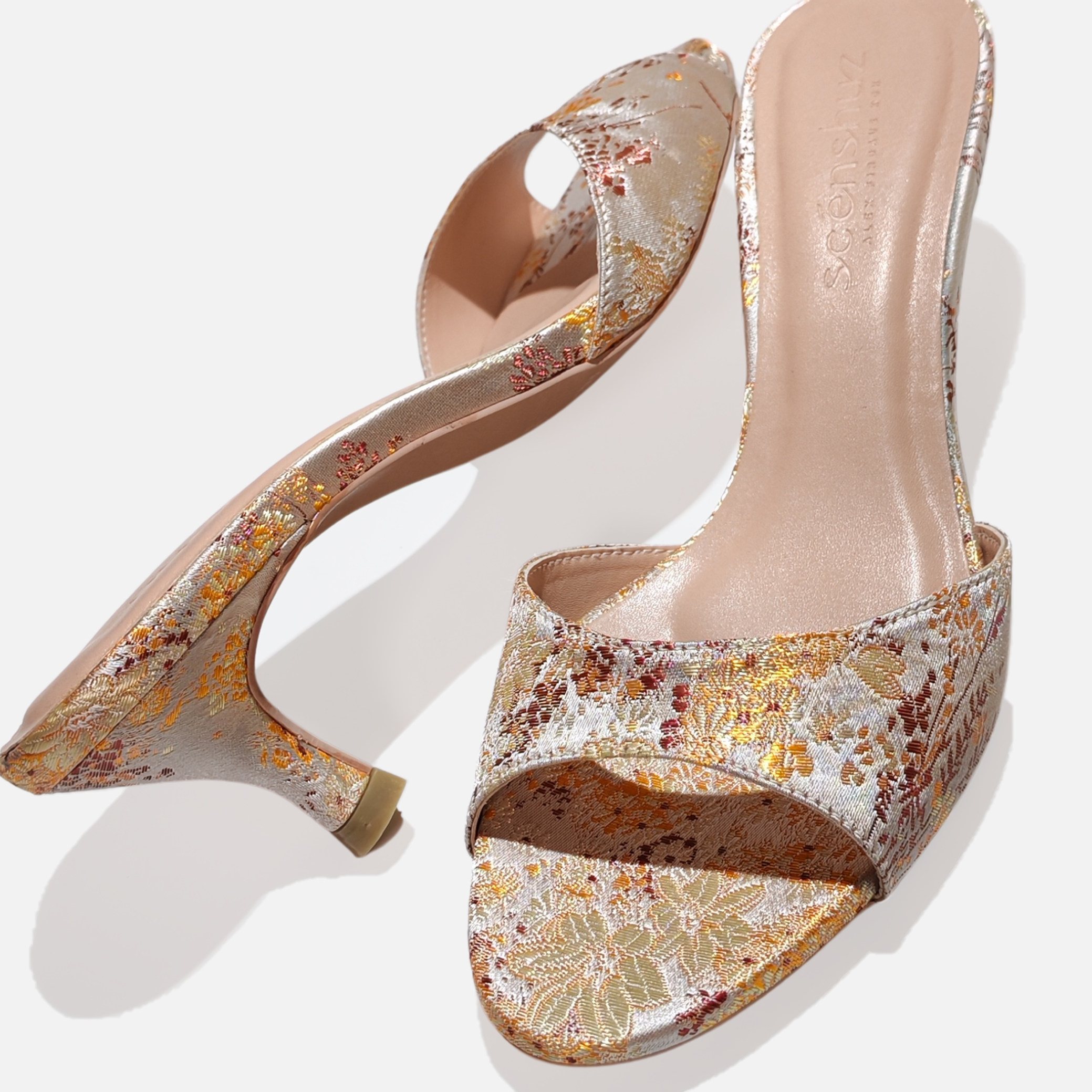 MAYA 50 GOLD BROCADE