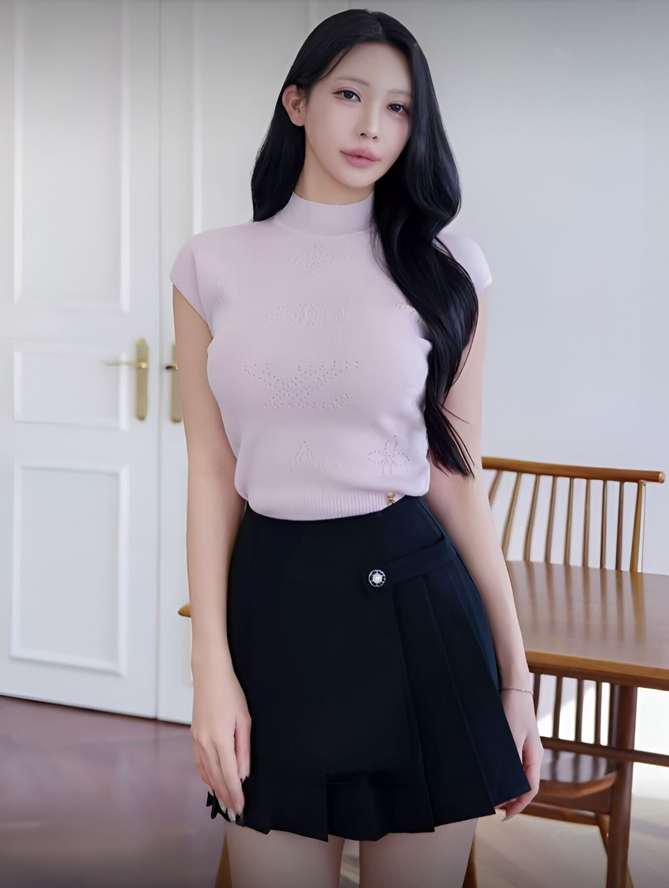 $299貴場設計超高質上衣靚cutting WhatsApp 62353222