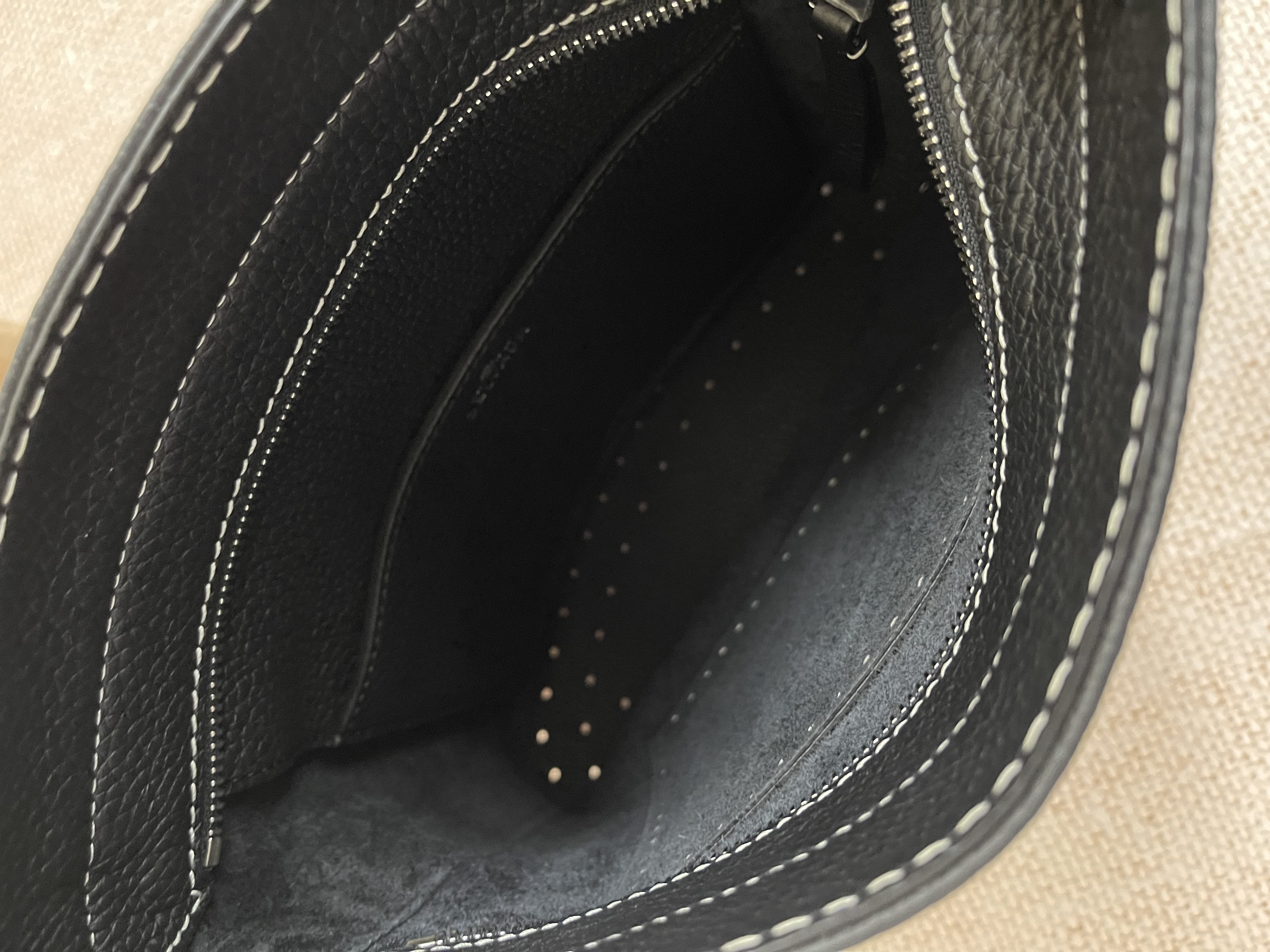 Pre-owned Delvaux Pin Daily/ Product Code: 26022407