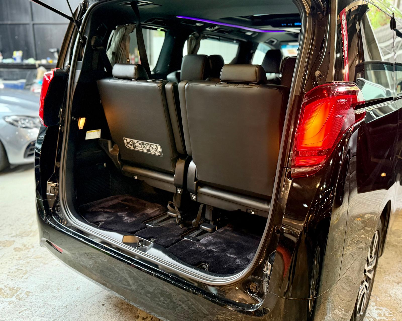 Toyota Alphard 3.5 Facelift Executive Lounge 2019