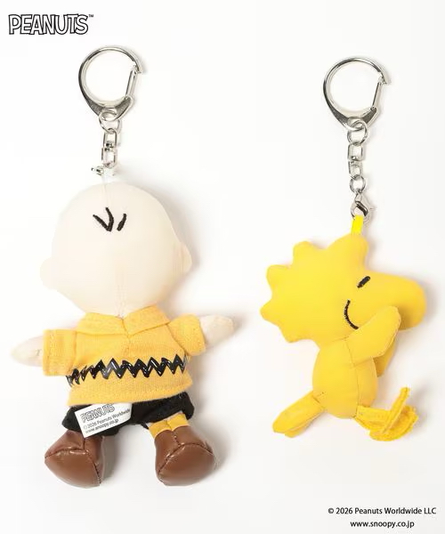 日本LOWRYS FARM聯名 Snoopy 史努比 x LOWRYS FARM 聯乘版 日本🇯🇵限定  Snoopy 史努比 x LOWRYS FARM 聯乘版 公仔掛飾 娃娃玩偶吊飾 9個款式可以選擇 全長約15～18cm  W約6～10cm 