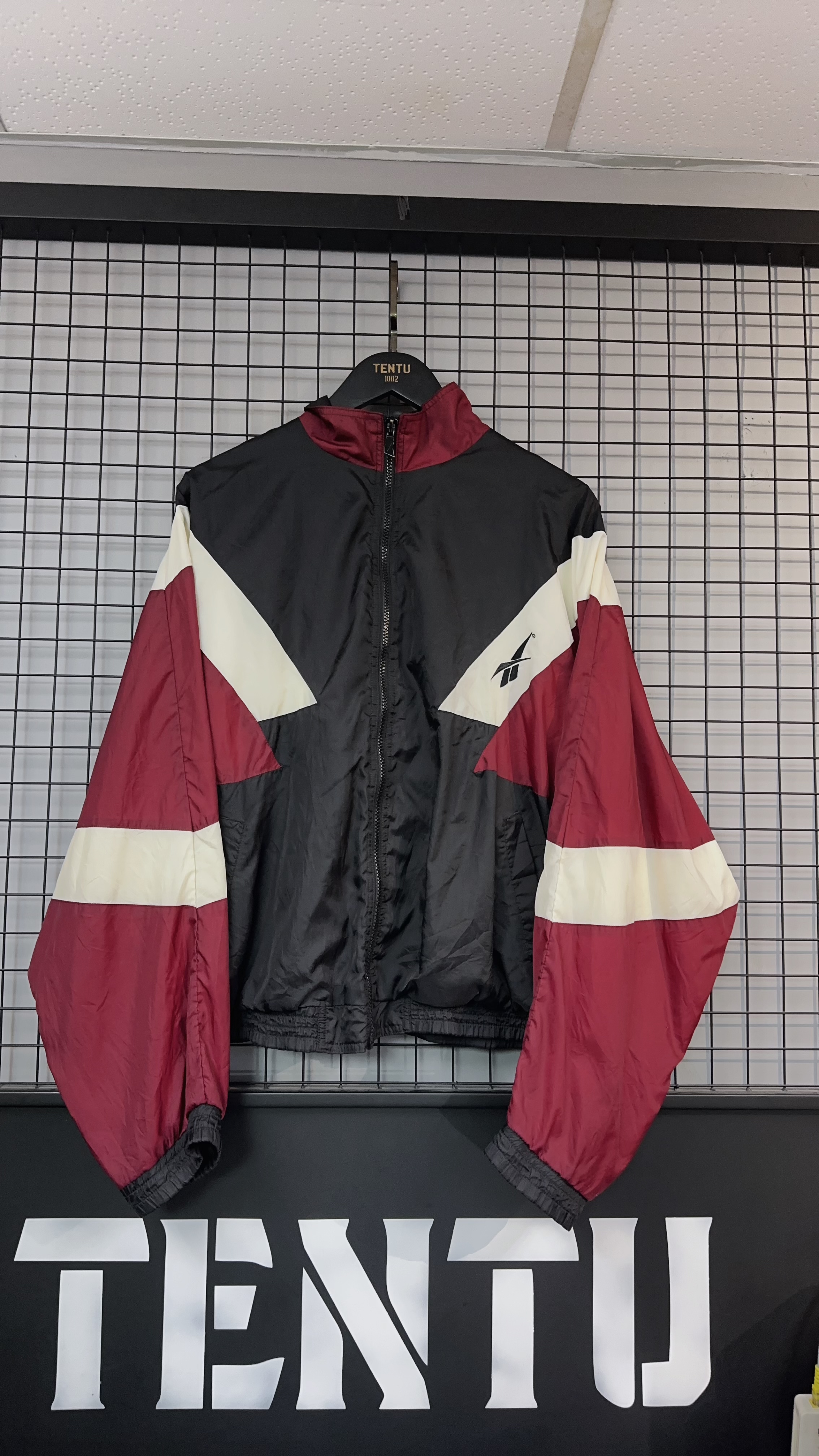 Reebok Jacket - M