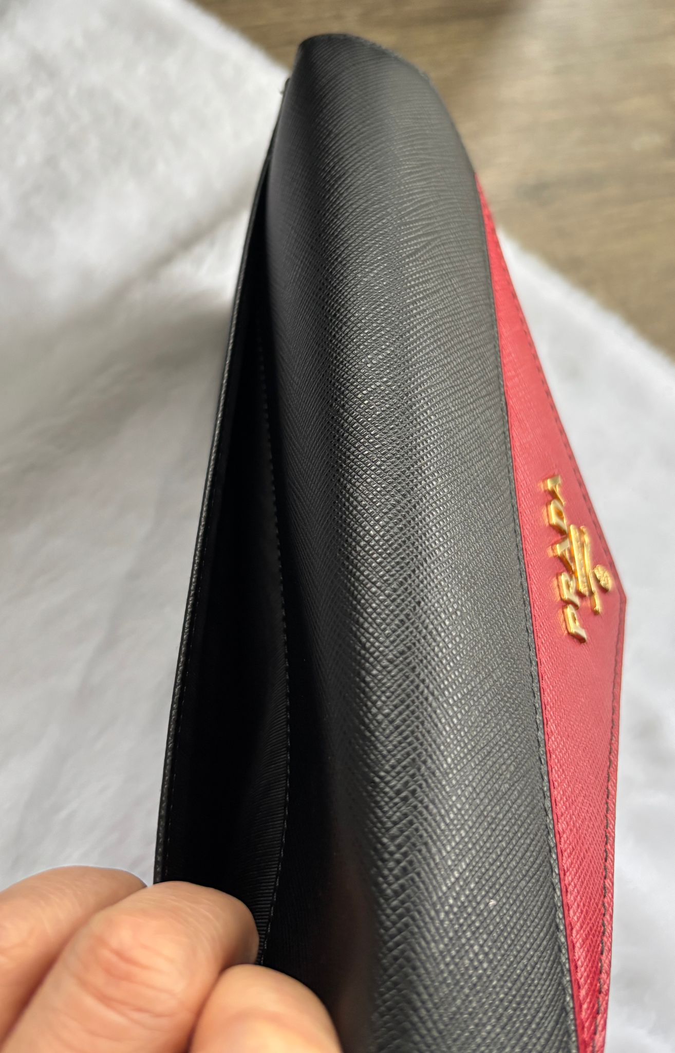現貨 Prada 拼色信封長銀包