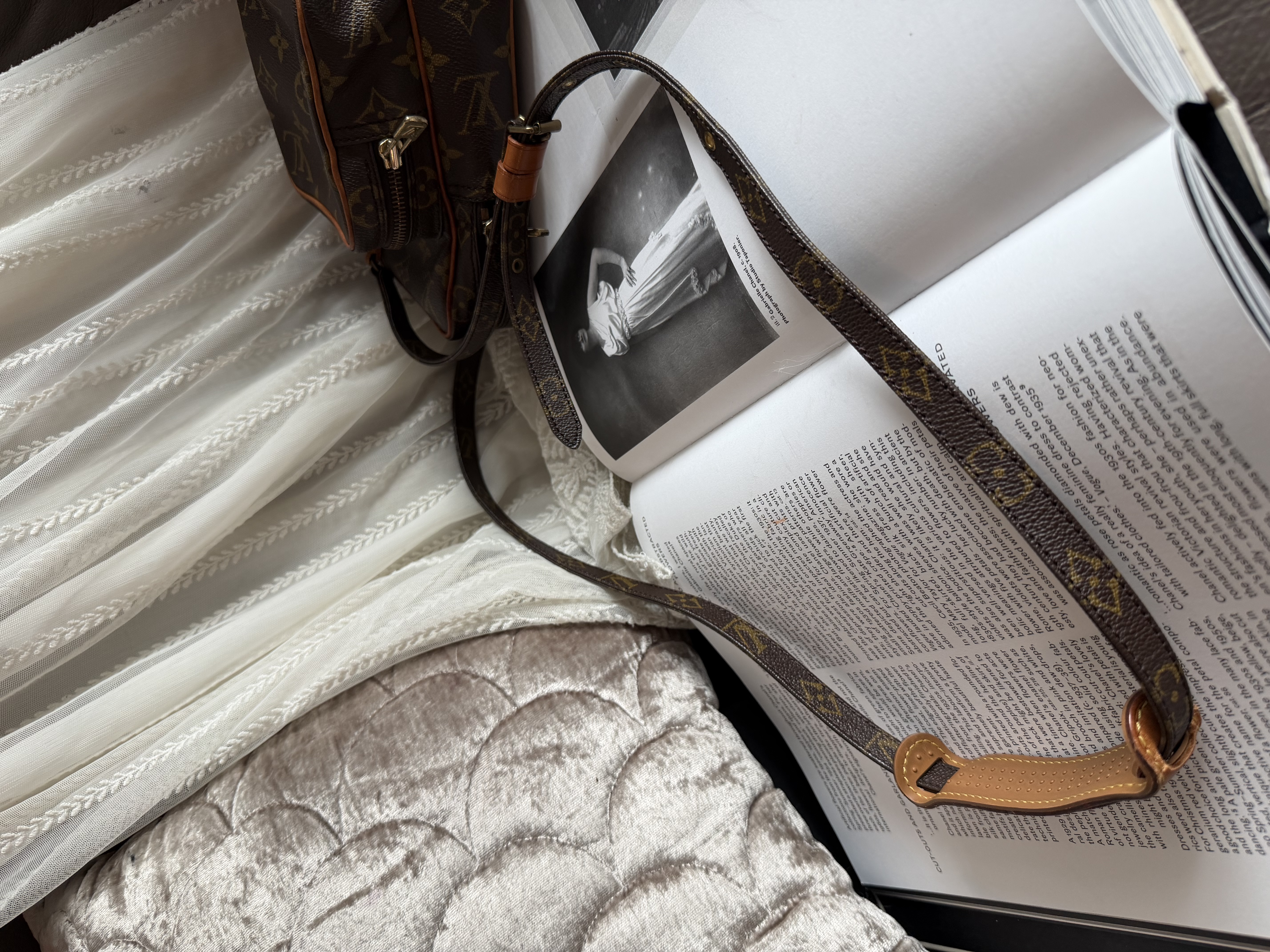 vintage louis vuitton amazon camera bag 