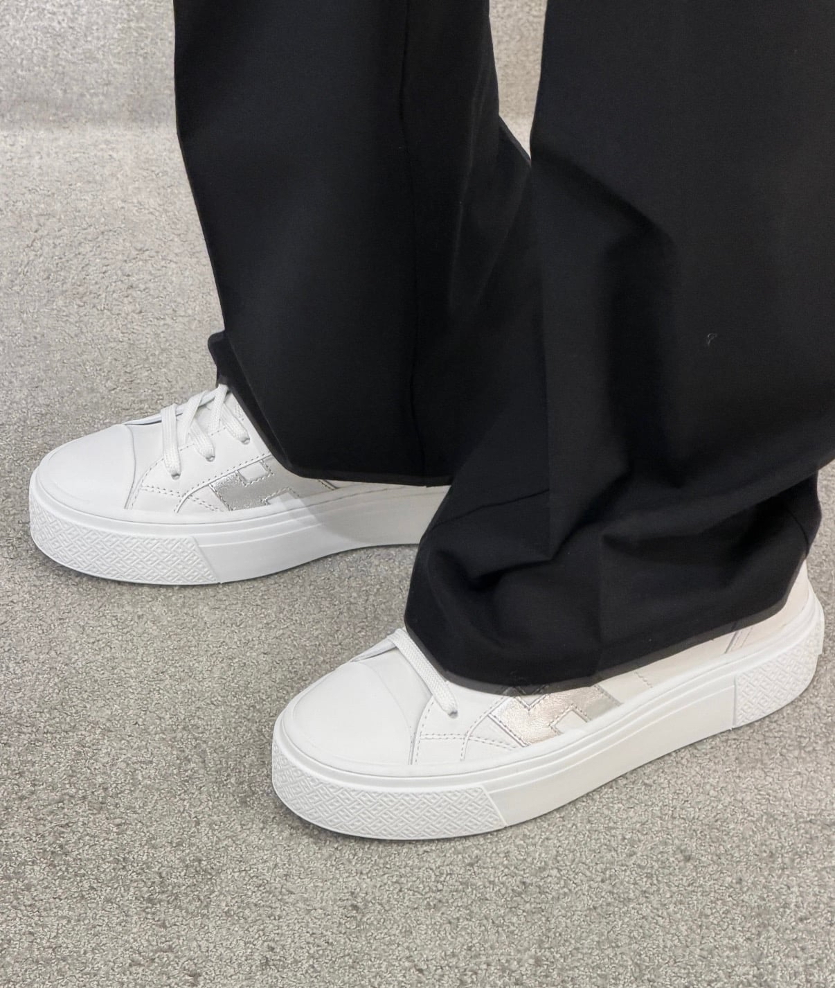 限時優惠✨新色🆕訂貨📮Hogan Crosswind sneaker   Size 36-40/41