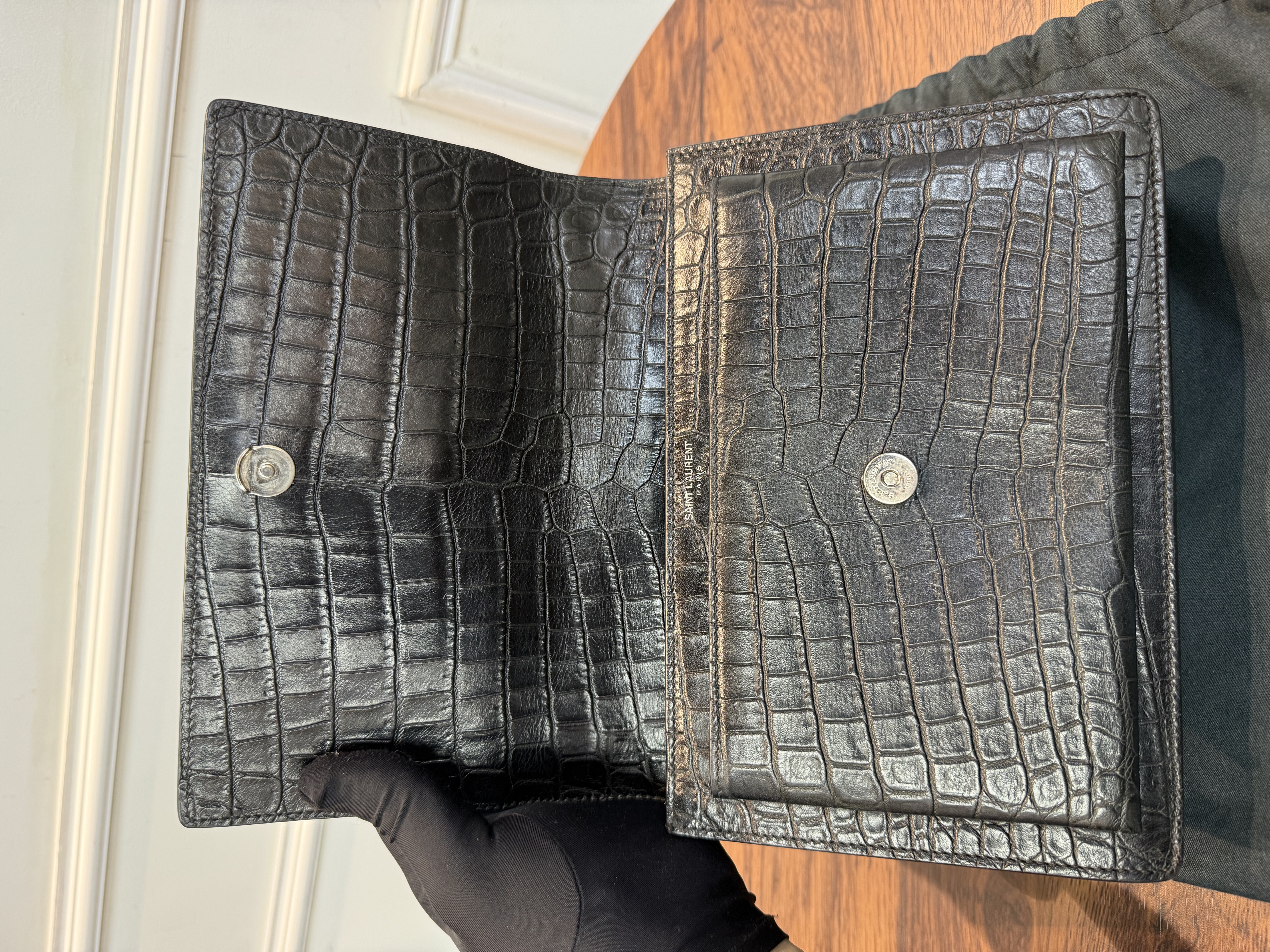 YSL日落包鰐魚壓紋銀Logo鏈條斜孭包