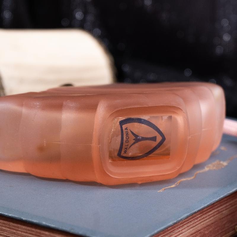 Vintage 1960s Peach Pink Frosted Glass Atomizer / Perfume Bottle from Canada (MT1895)