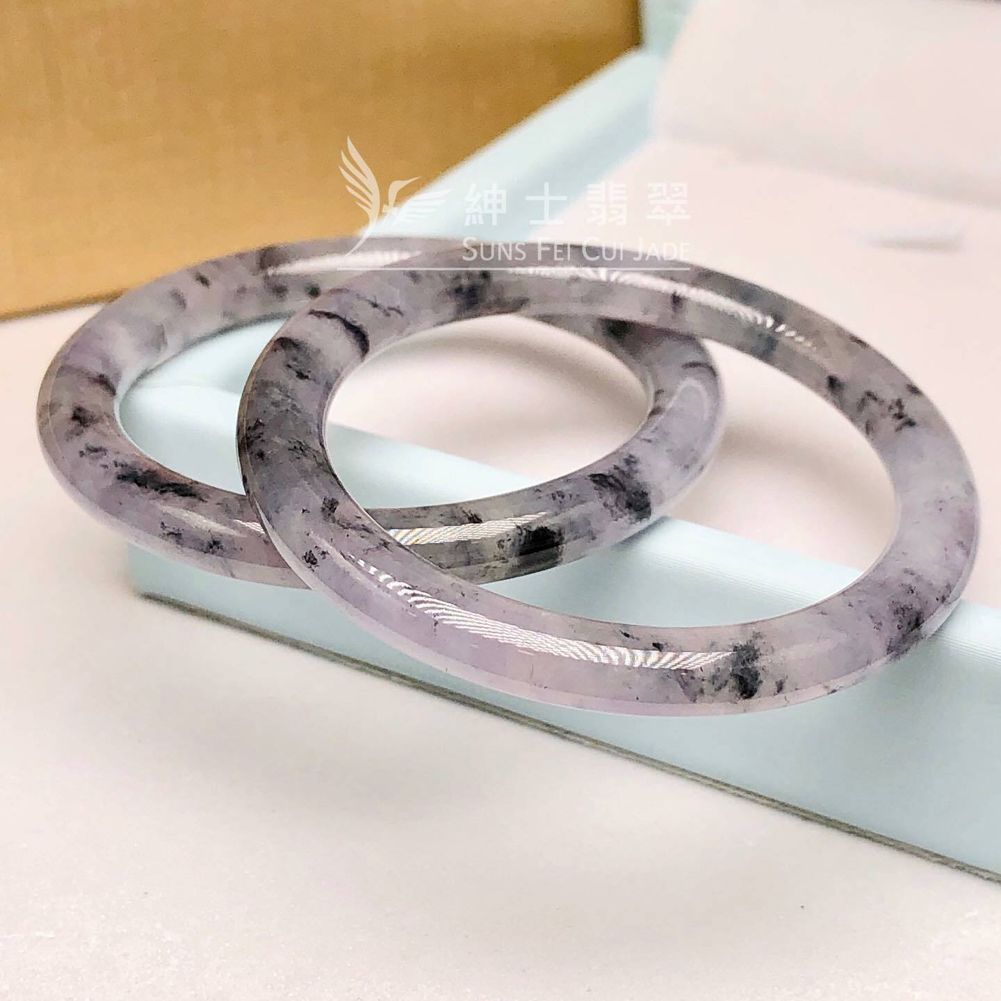 紫底烏雞絲巾扣