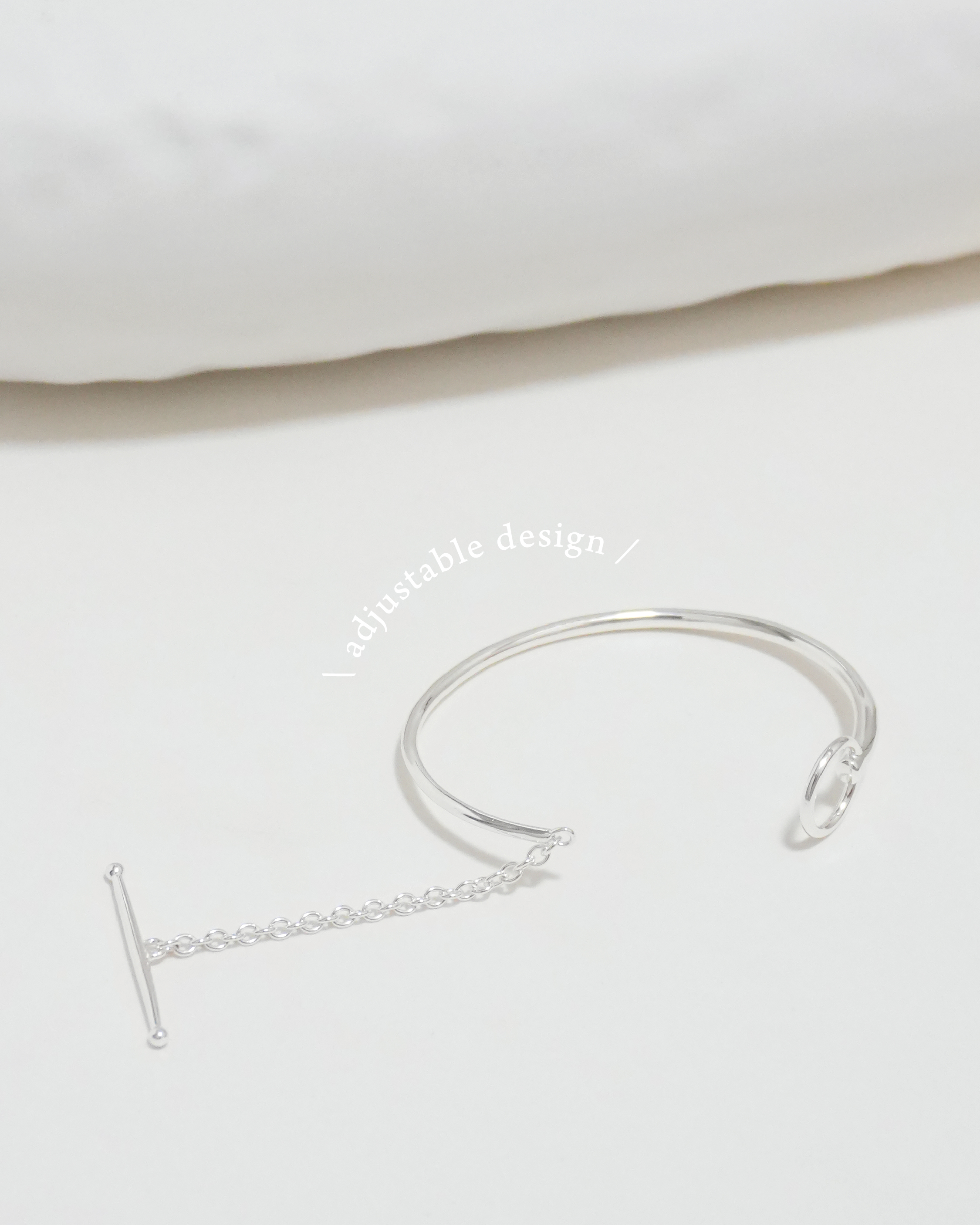 Refined Toggle Cuff Bracelet 