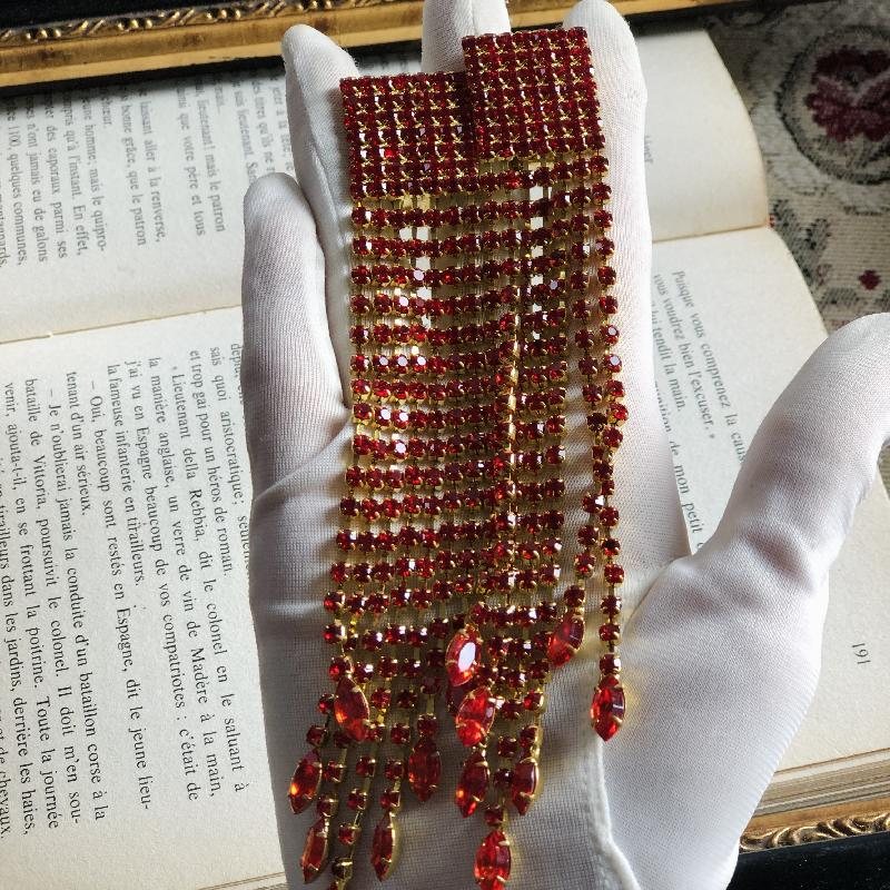 C.a. 1980s Red Rhinestone Extra Long Waterfall Tassel Clip Earrings(MT1801)