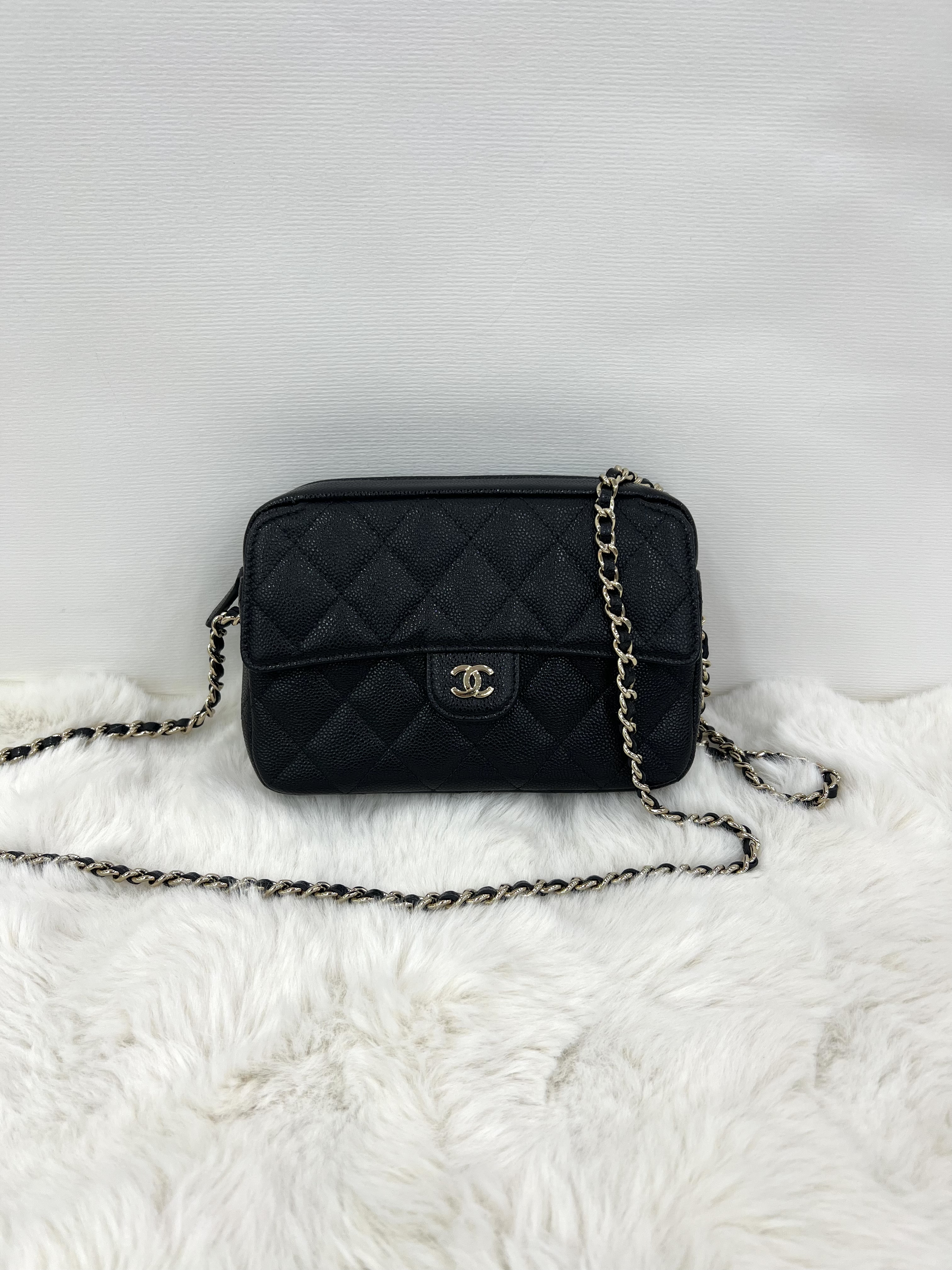 Pre-owned Chanel Matelasse Classic Chain Clutch / Product Code: 080921