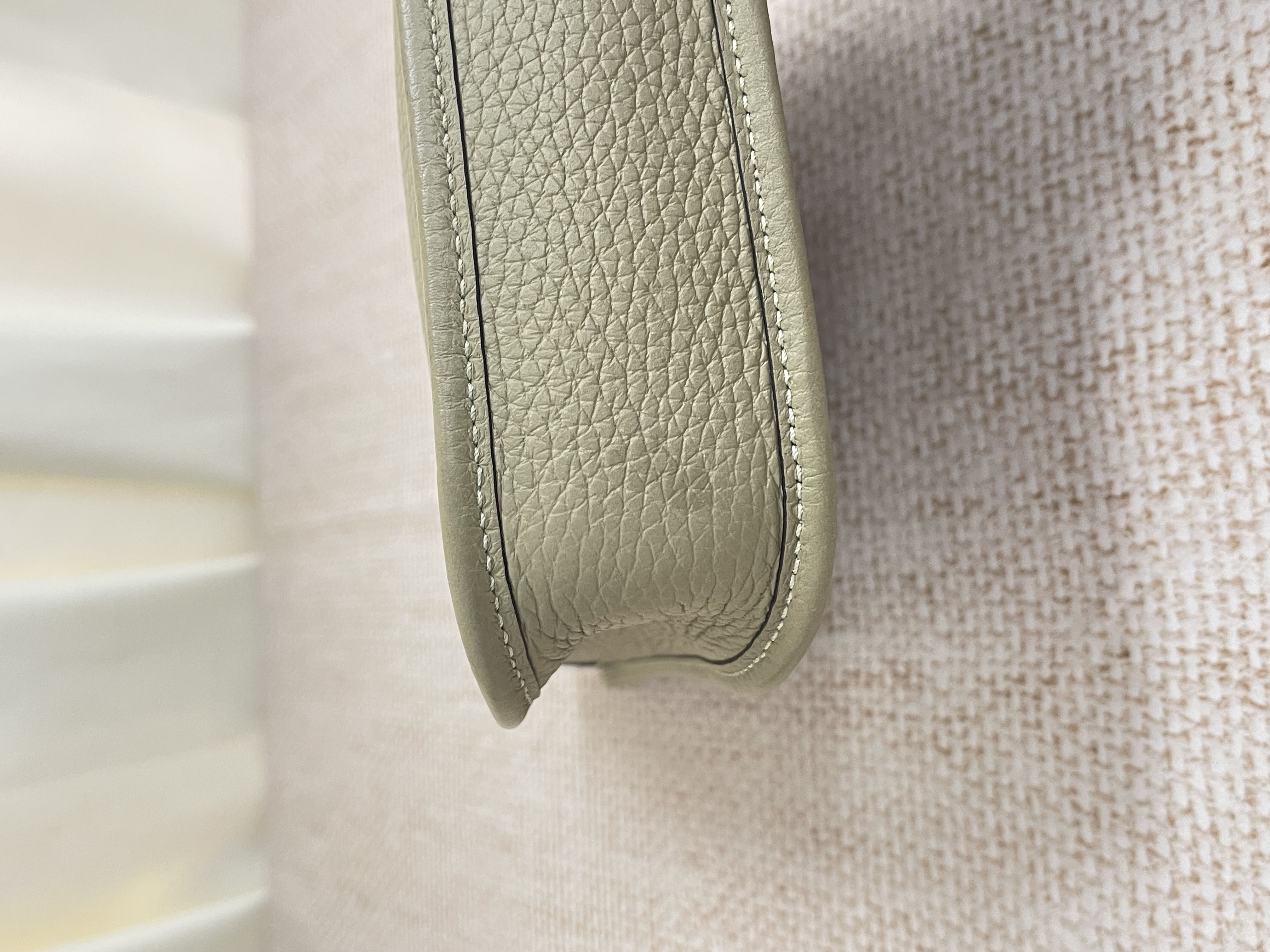 Pre-owned Hermes Mini E/ Stamp U/ Product Code: 26050501