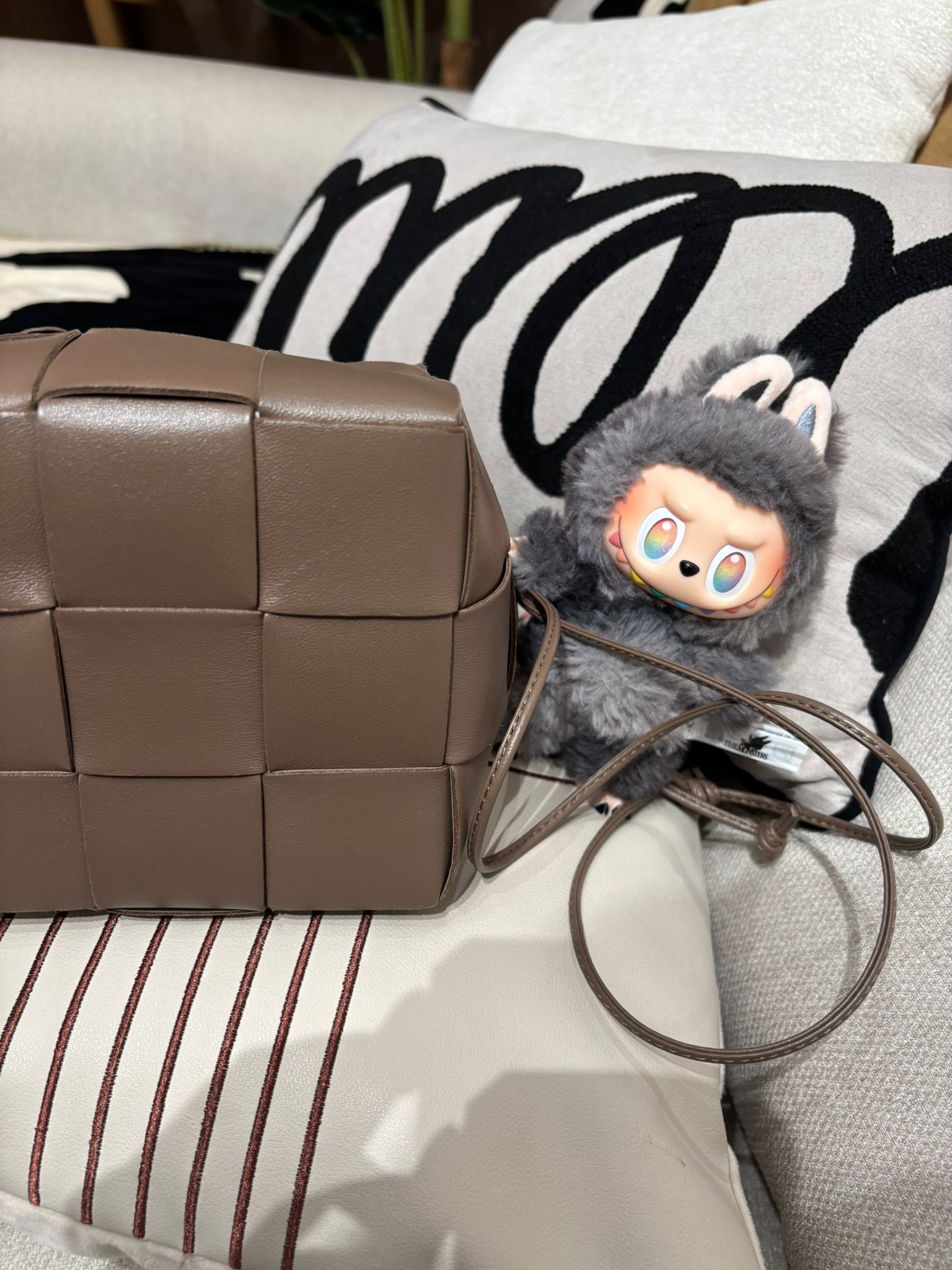 Bottega veneta BV intrecciato bucket bag 100%Authentic,95%new