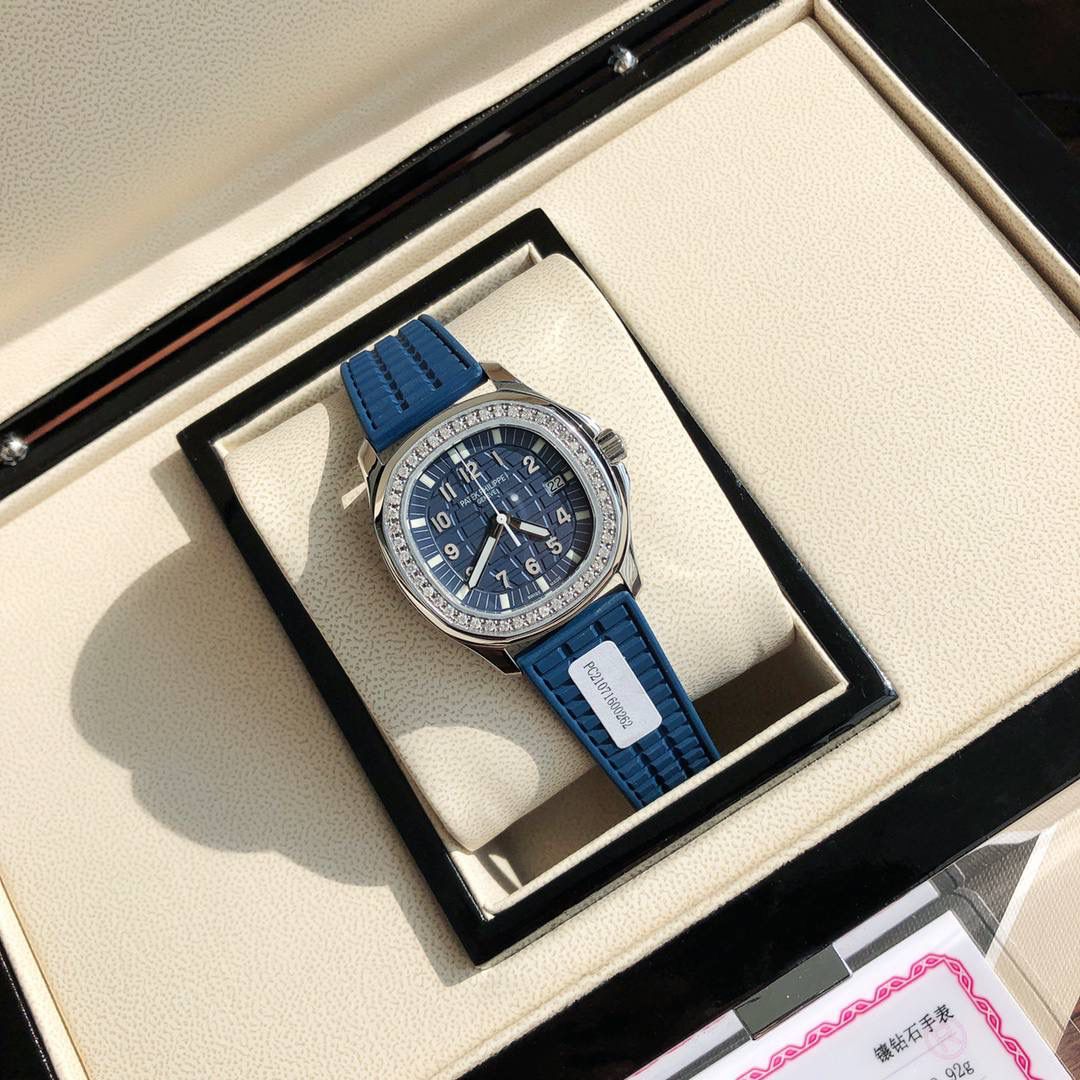 独家推出 新款百达斐丽AQUANAUT系列 专为女性设计！用最简约方式完美体现百达斐丽的精髓，融合了大胆的设计和正统的纯粹，这款腕表成为百达斐丽的旗舰产品之一！腕表完美尺寸35.6，进口精钢材质多重工艺精磨打造。原装一致厚度7.77cm。表盘镶嵌46颗 vs1.8真钻。约一克拉！ Gtc中国权威鉴定证书。百分百保证每一粒都是货真价实的真钻。可验可查询！💯💯