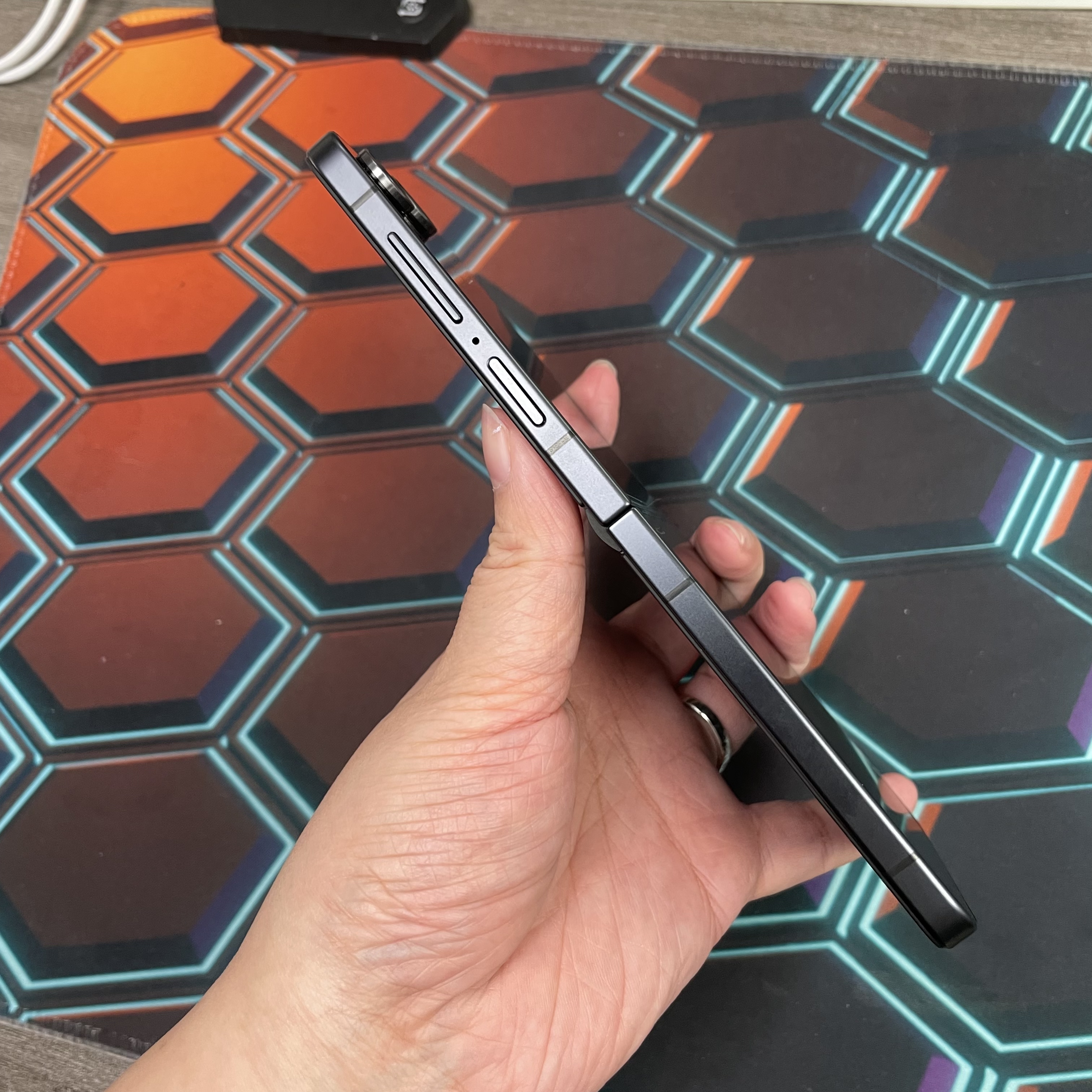 *7949B Galaxy Z Flip 7 完美機 12+512GB 黑色 black