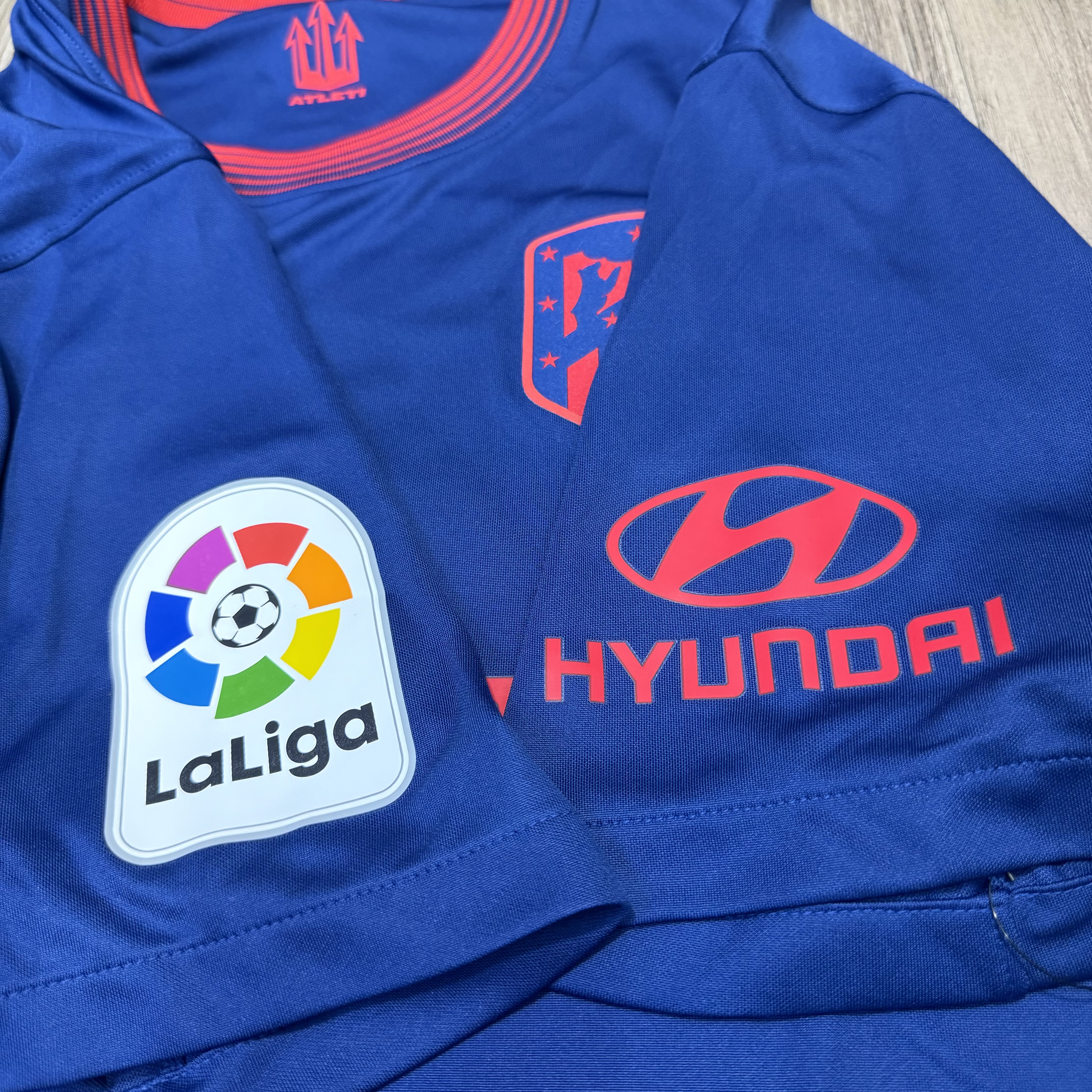 Atletico Madrid 20/21 away shirt  #9 Suarez (Bnwt)