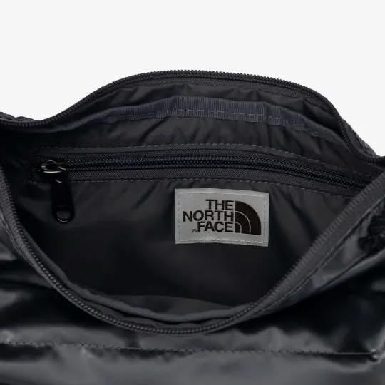 $145隻。2隻起$ 135隻。Tnf Bonney Hobo Bag