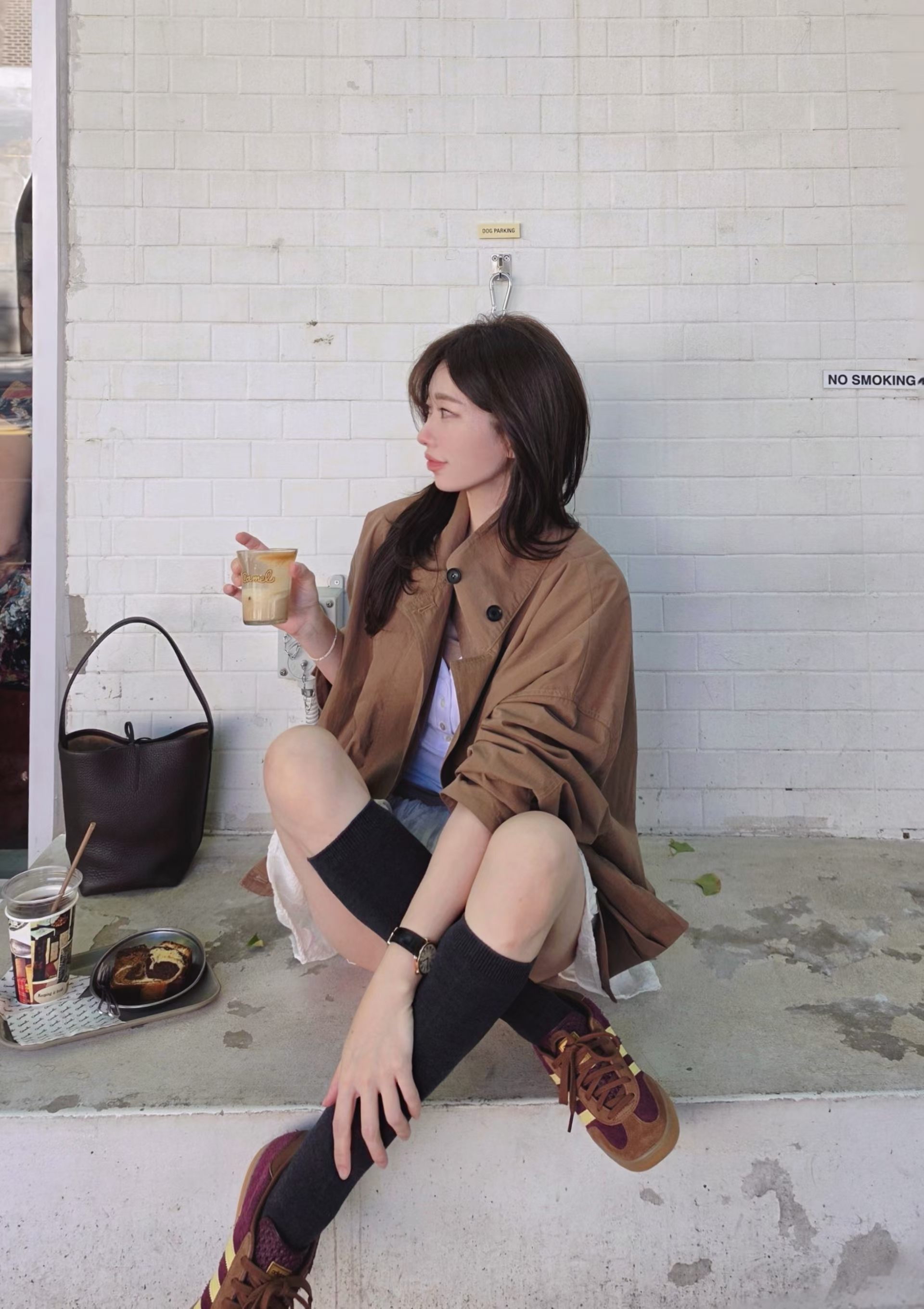 Oversized cropped trench coat
