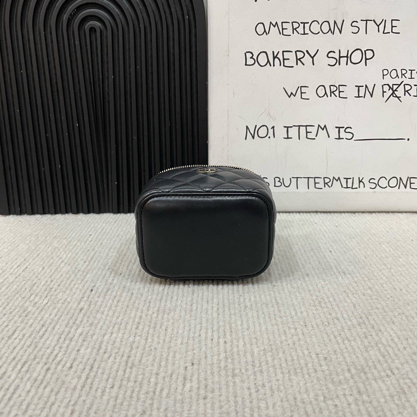 【預訂貨品】CHANEL黑金mini羊皮盒子包