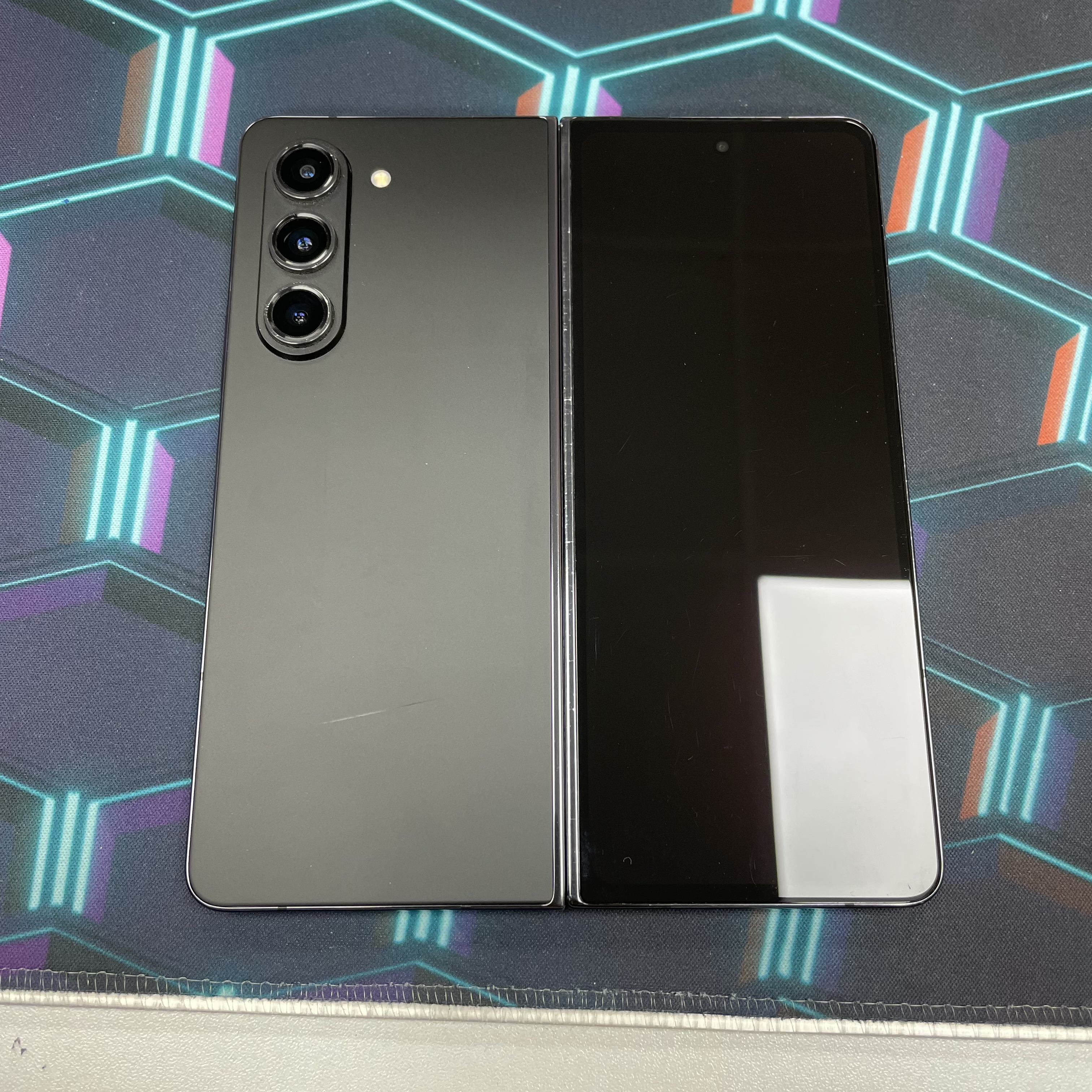 *5817B Galaxy Z Fold 5 超靚機 12+512GB 黑色 black