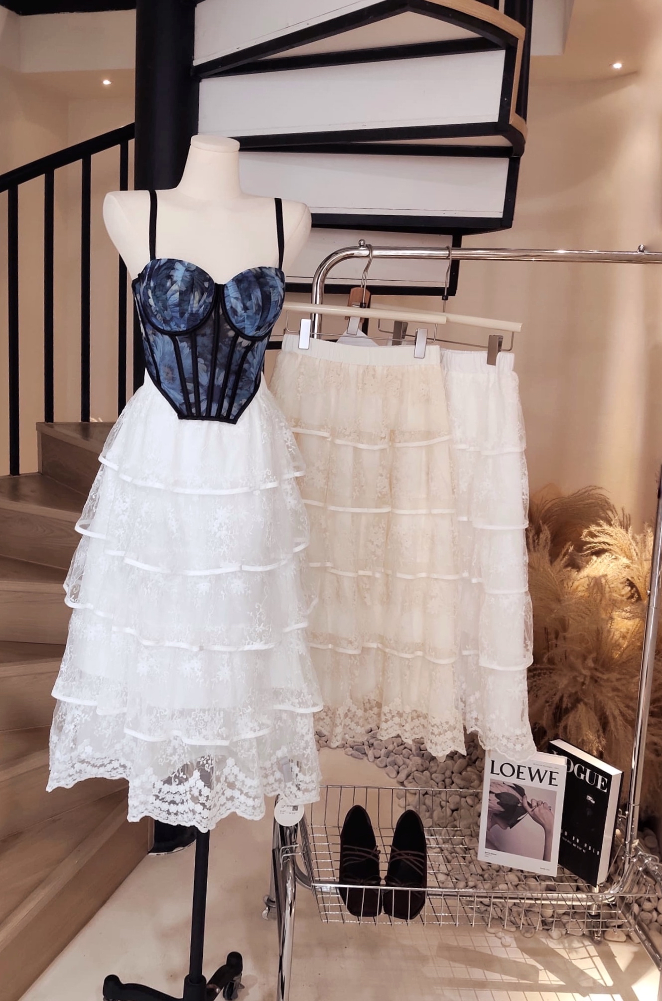 7731重工蕾丝蛋糕长裙