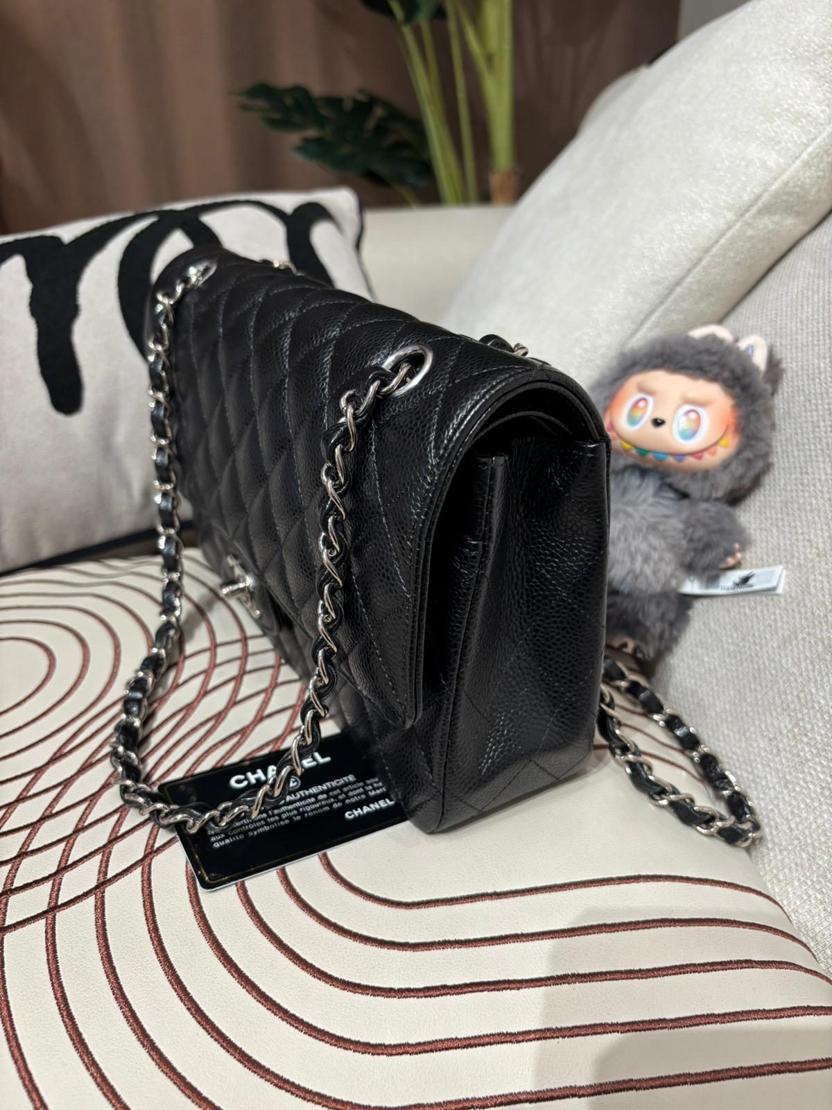 Chanel Classic 25cm A01112 黑色荔枝牛皮銀扣 100%Authentic, 98%New ✅26Card ✅Dust bag✅Box