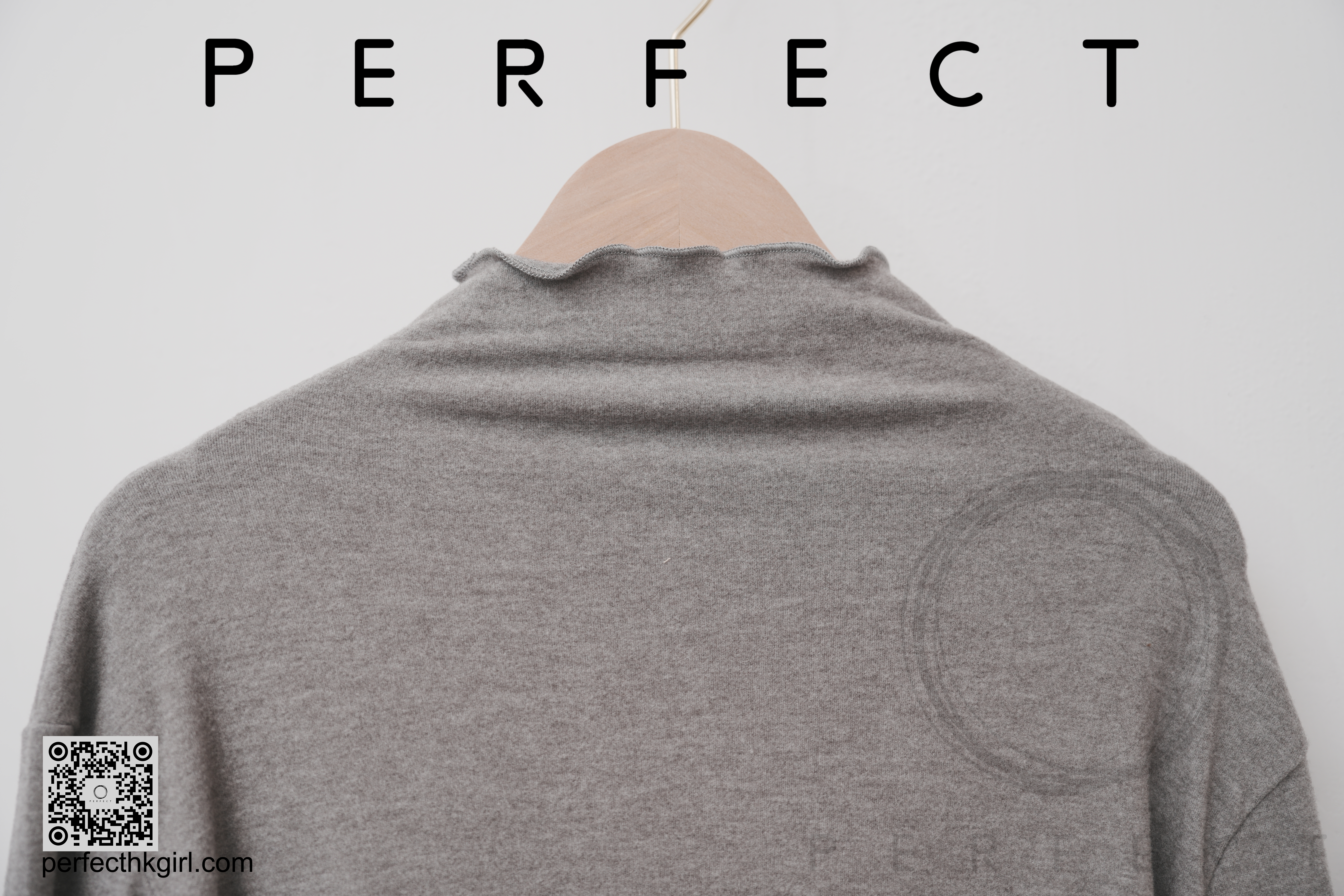 T0034_超滑身舒服花邊平領打底衫（卡其色）