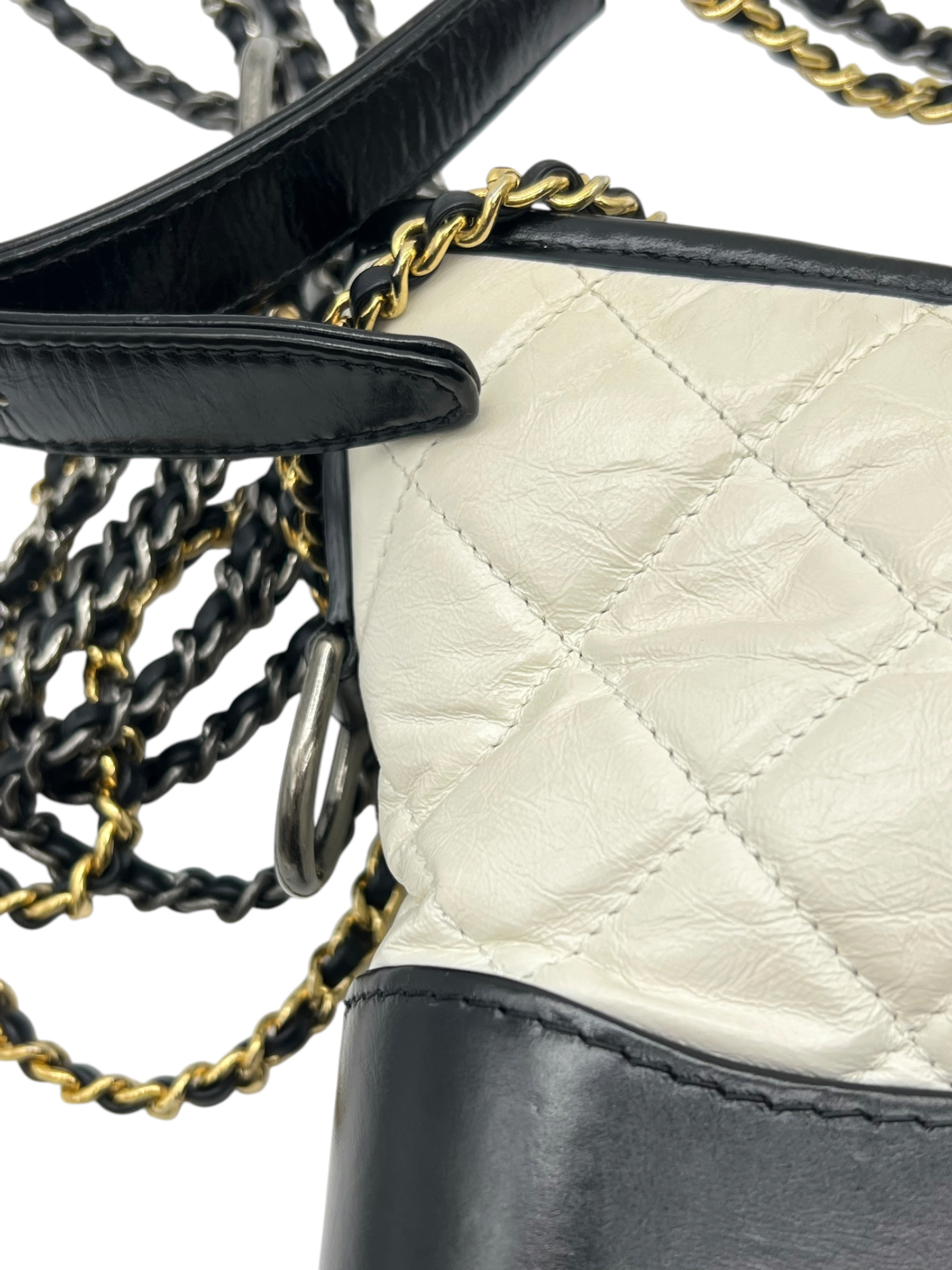 Pre-Owned CHANEL Gabrielle Small Quilted Calfskin Leather Hobo Bag / Product Code: 26052906