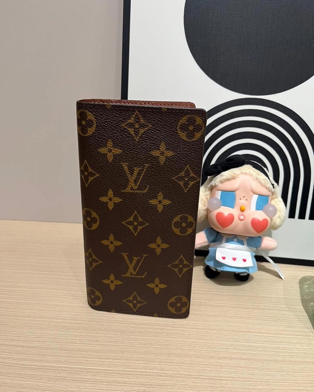 LV Brazza Long Wallet Monogram M66540 100%Authentic,unused✅box