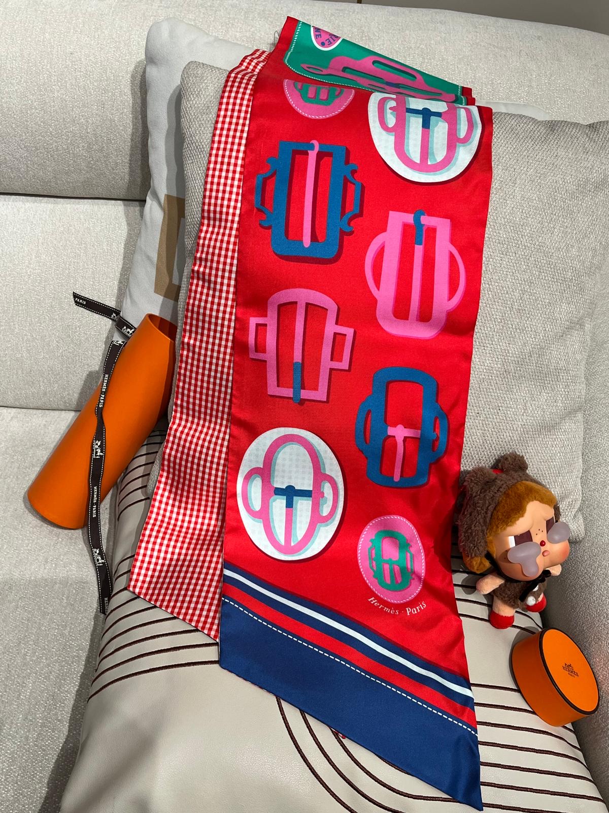 全新 Hermes maxi twilly  100%Authentic, 全新貨品 ✅booklet✅box