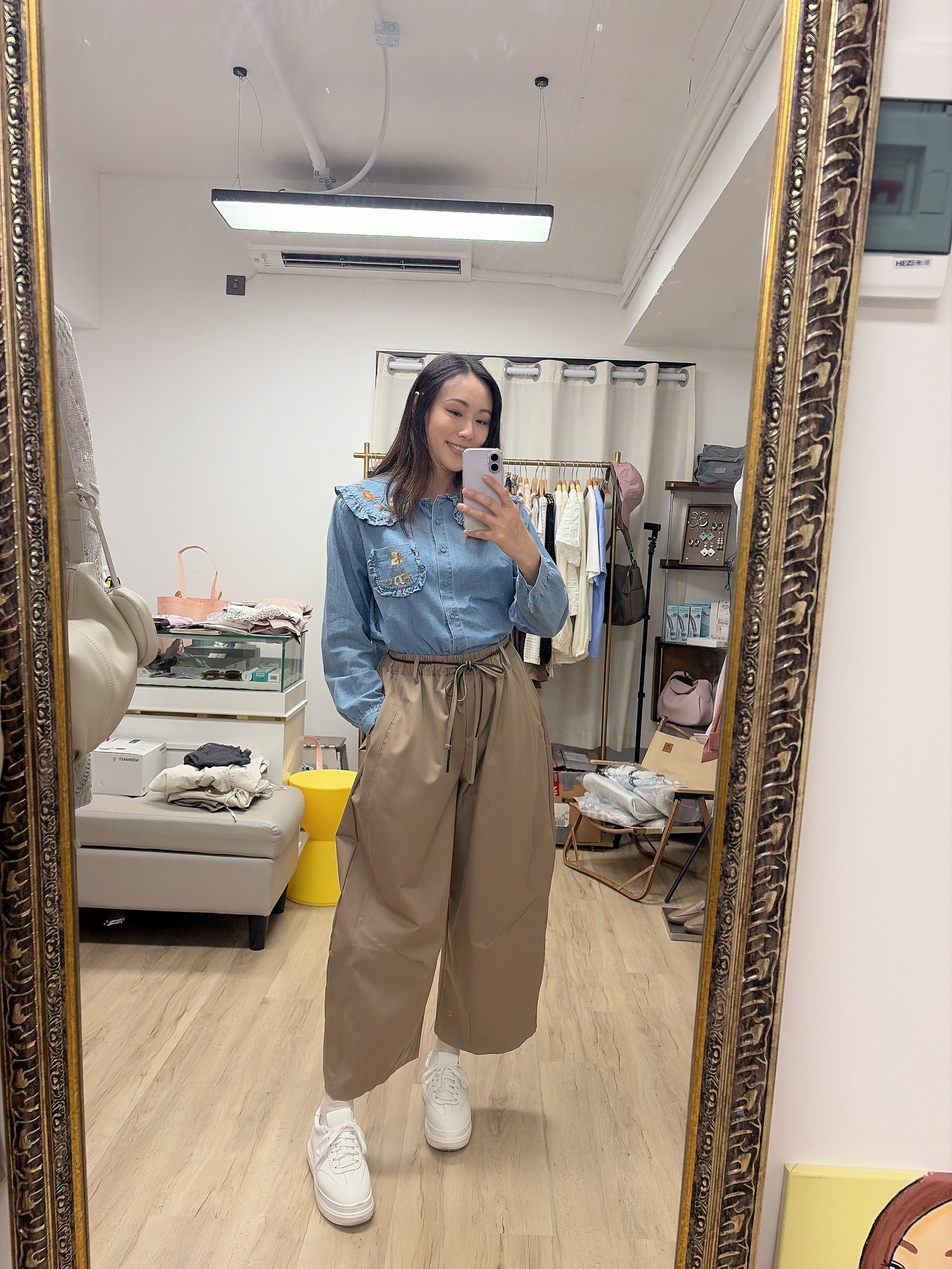 韓國洗水牛仔刺繡恤衫 