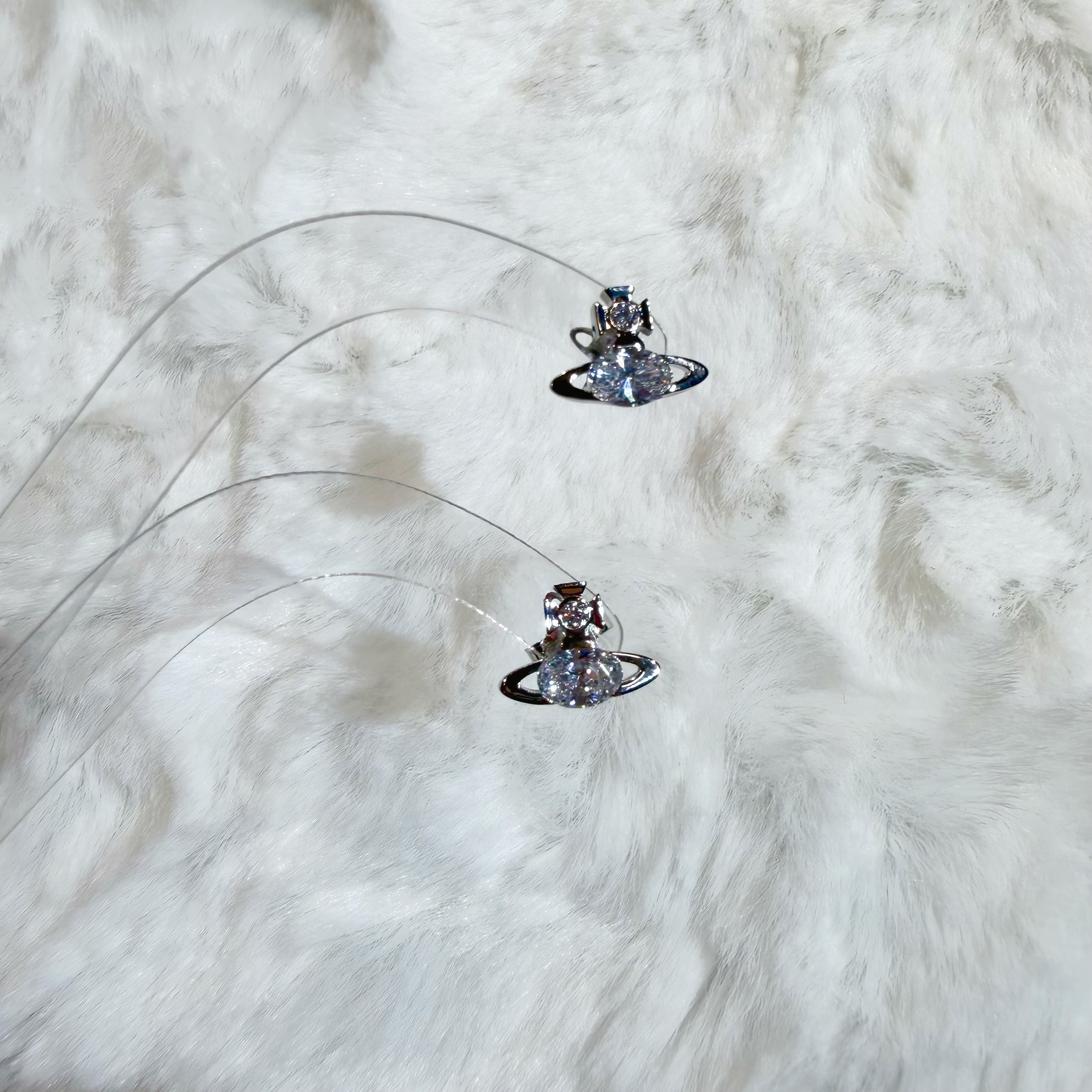 Vivienne Westwood Aillie earrings orb/s