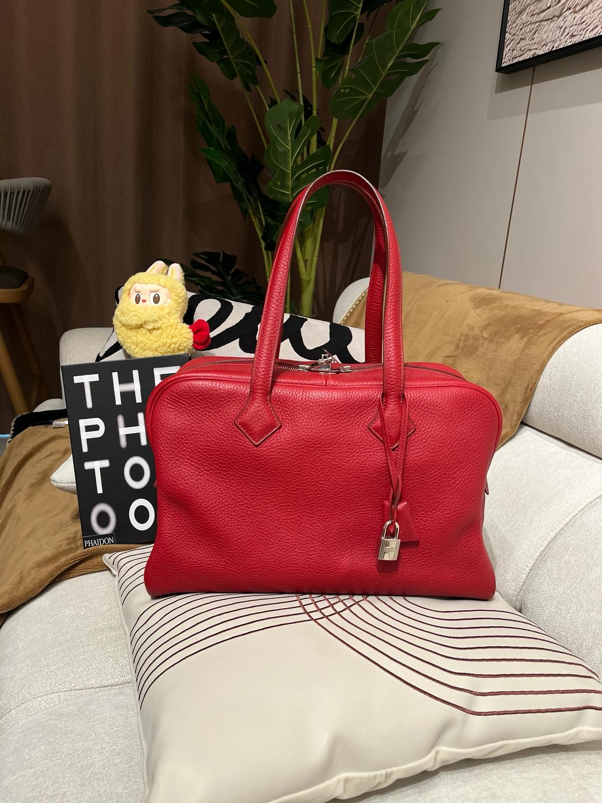 Hermes Victoria 35,STAMP[R] 100%Authentic ,95%new  ✅key lockpad✅dust bag