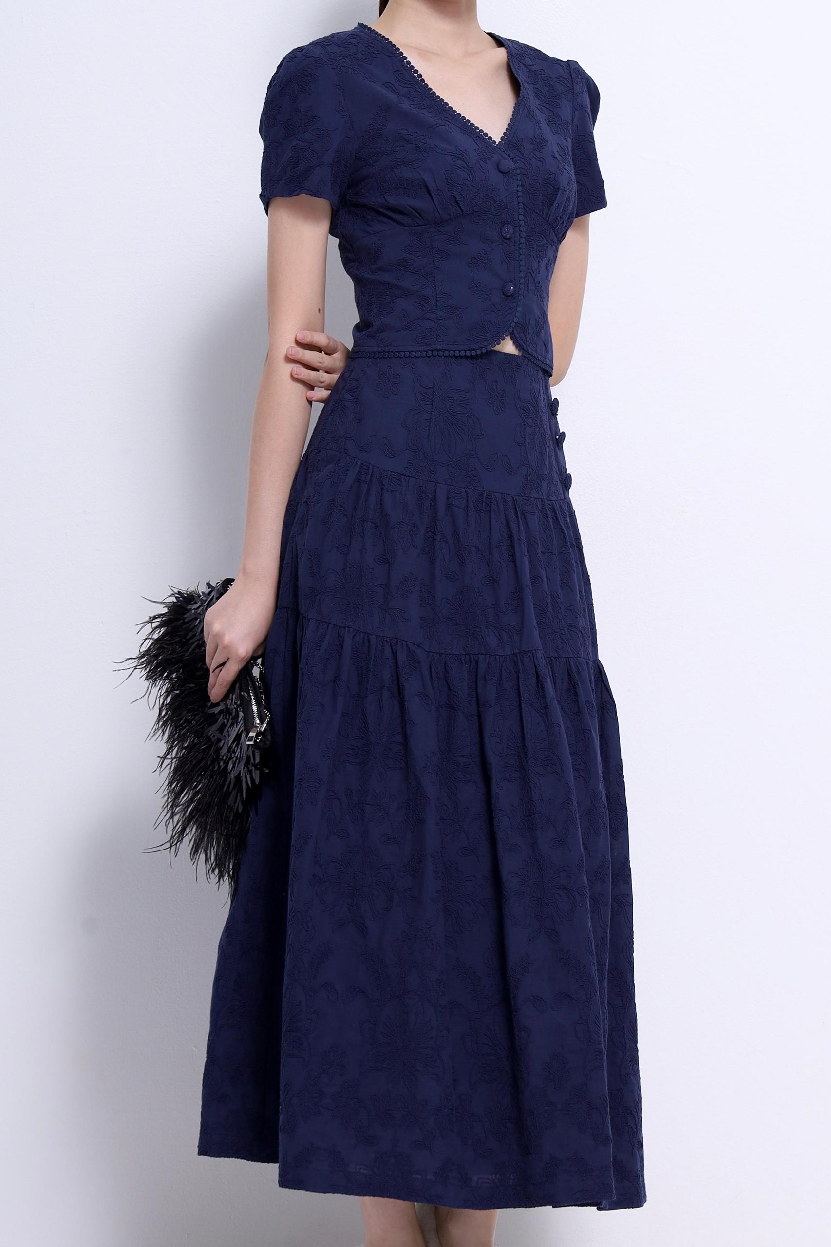 CS1421 Aurielle Embroidered Tiered Maxi Skirt