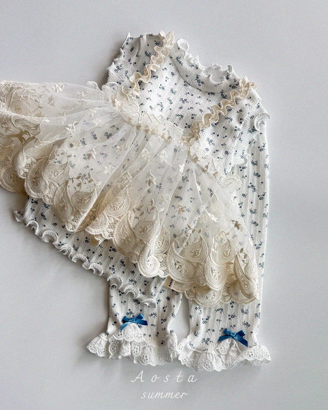 花花 Lace Vest