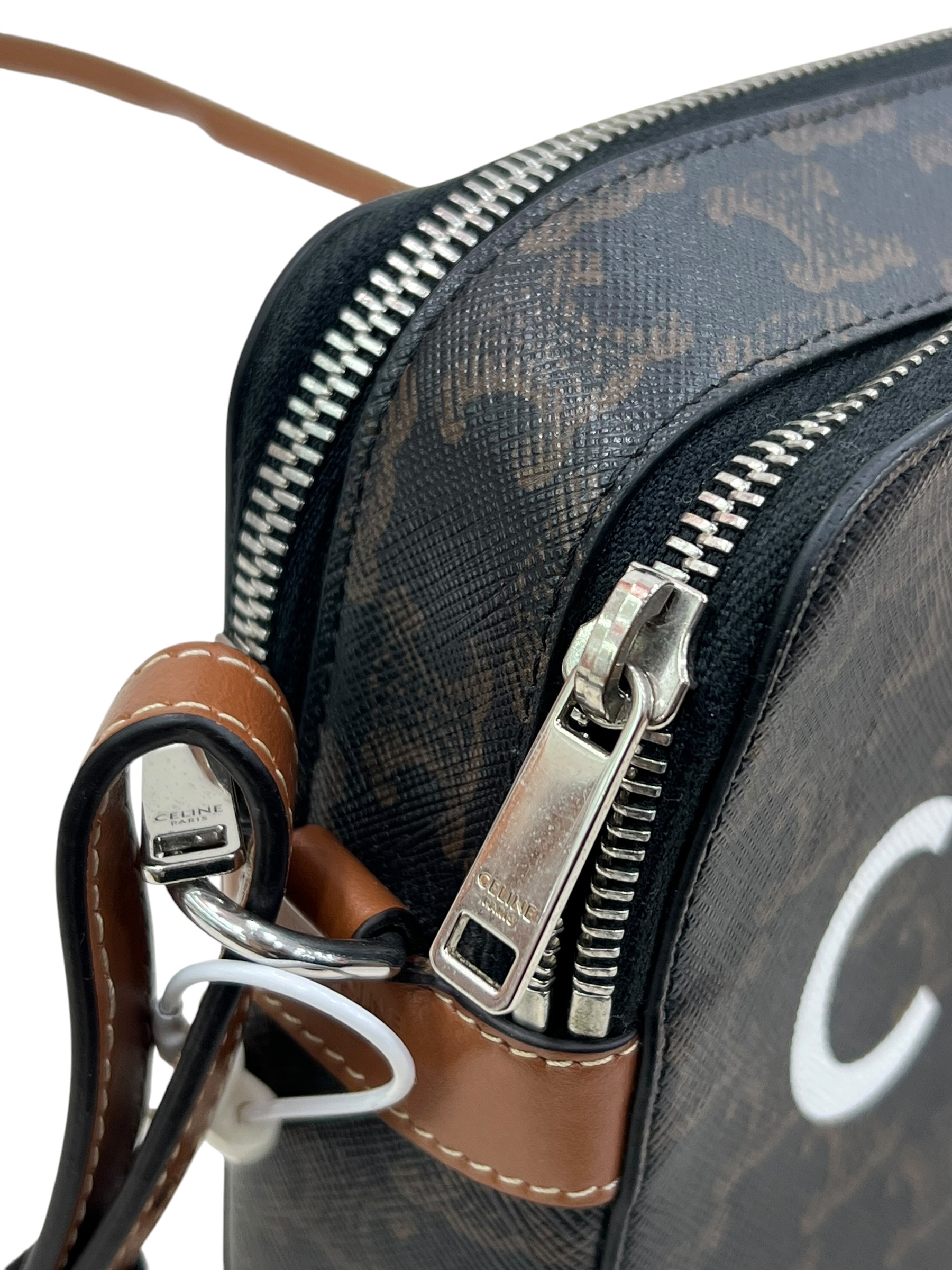 Pre-Owned CELINE Camera Bag / Product Code: 063021