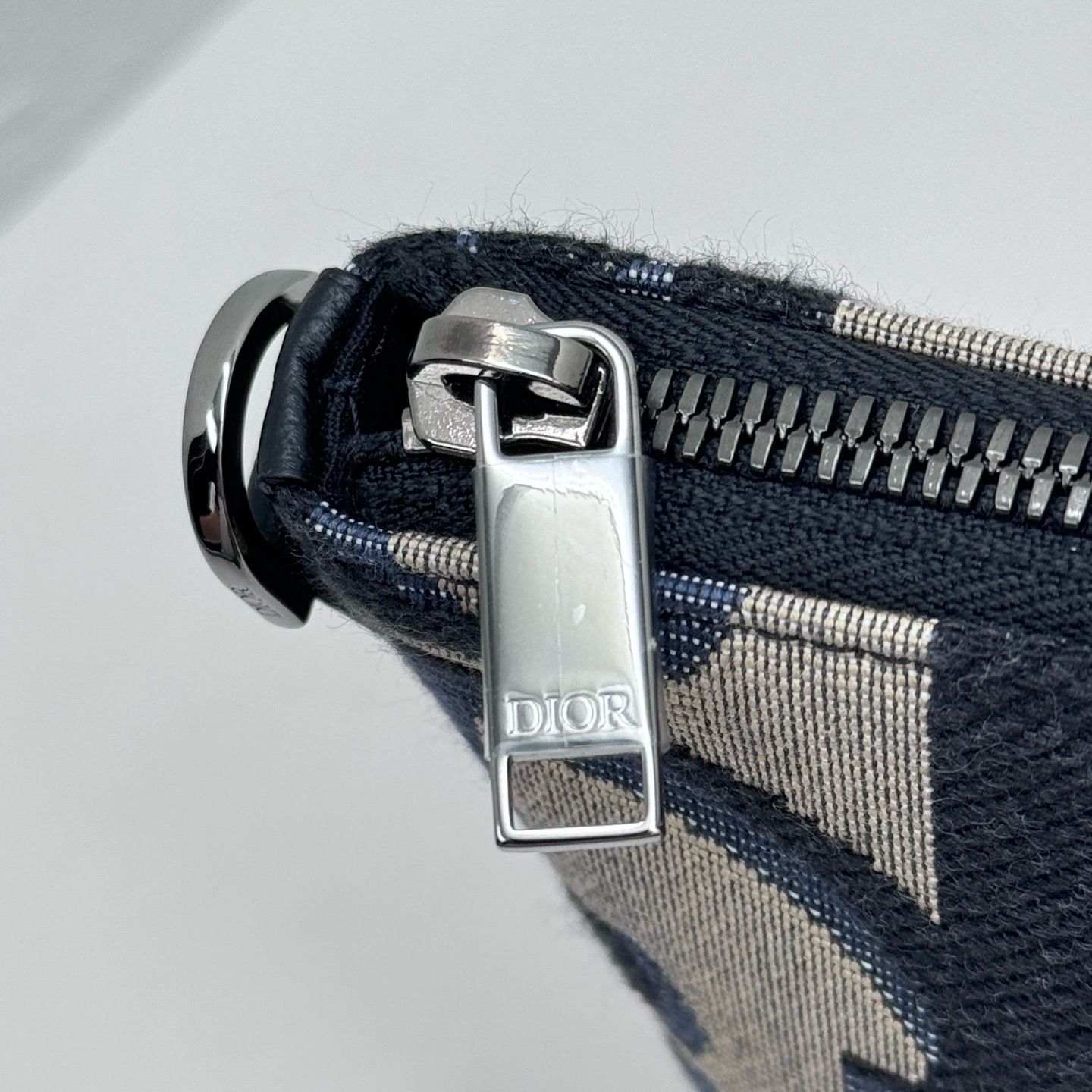 Pre-Owned DIOR Weekender 25 / Product Code: 26050606
