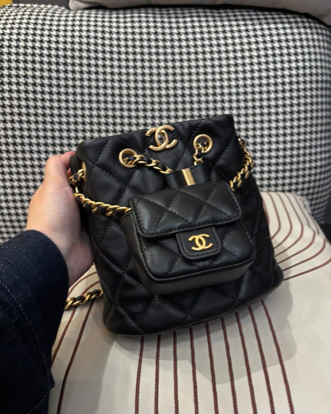 Chanel mini backpack AS3947 黑金迷你背囊 100%Authentic,98%new  ✅晶片✅Dust bag✅box