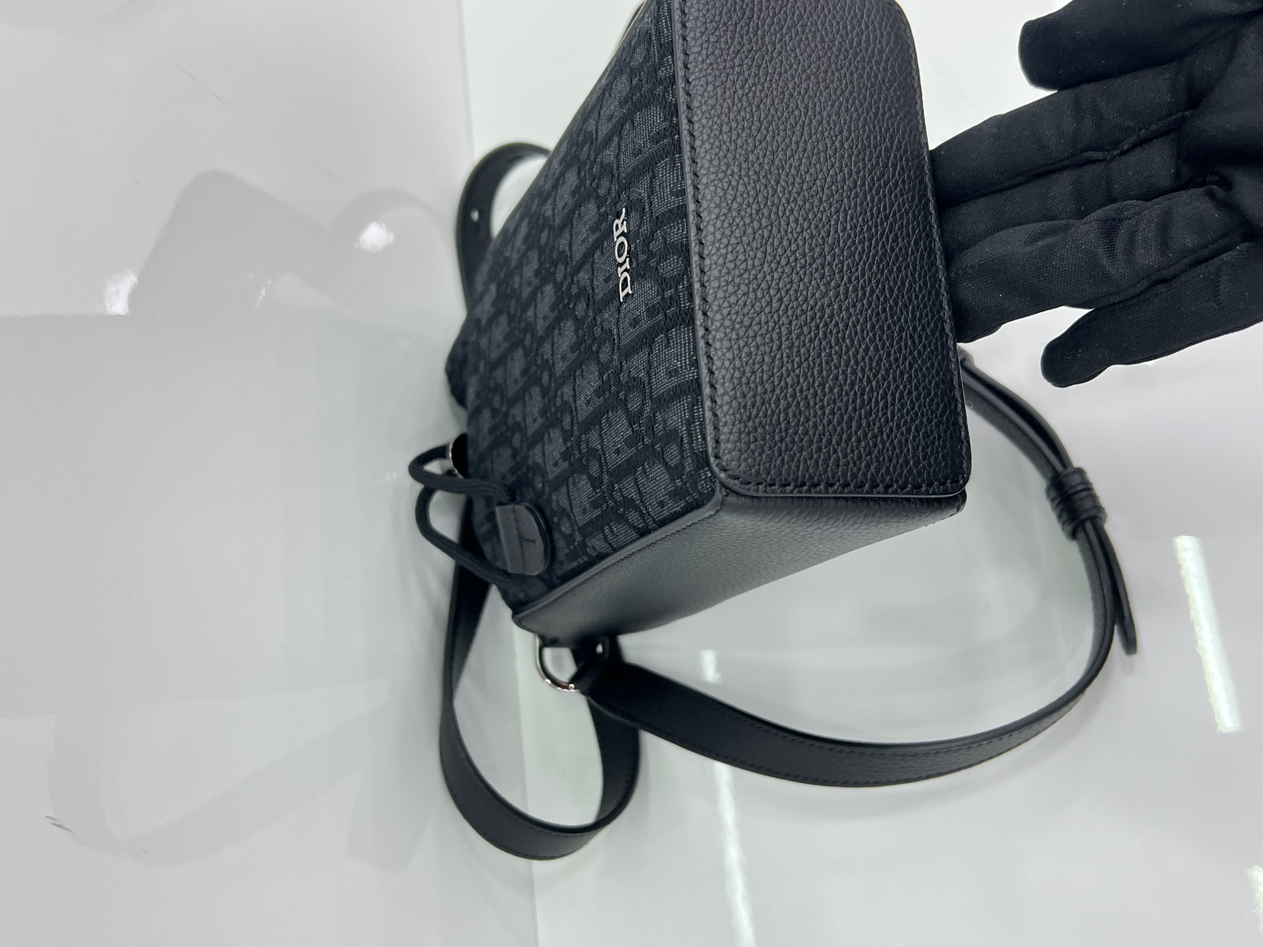 直播貨品 |  [1個-$100 2個-$300］EE16