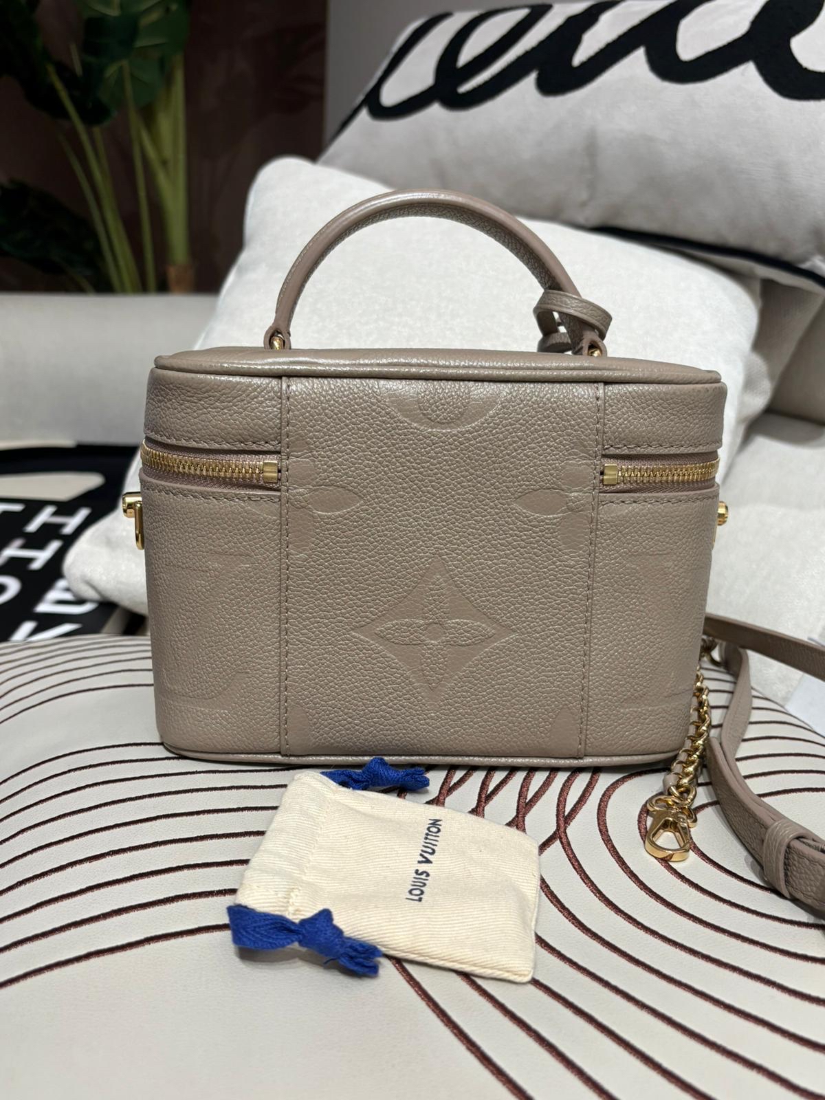 Lv vanity pm m45608 monogram empreinte 粒粒牛皮 100%Authentic, 98%New ✅收據副本✅Key Lock✅Dust bag